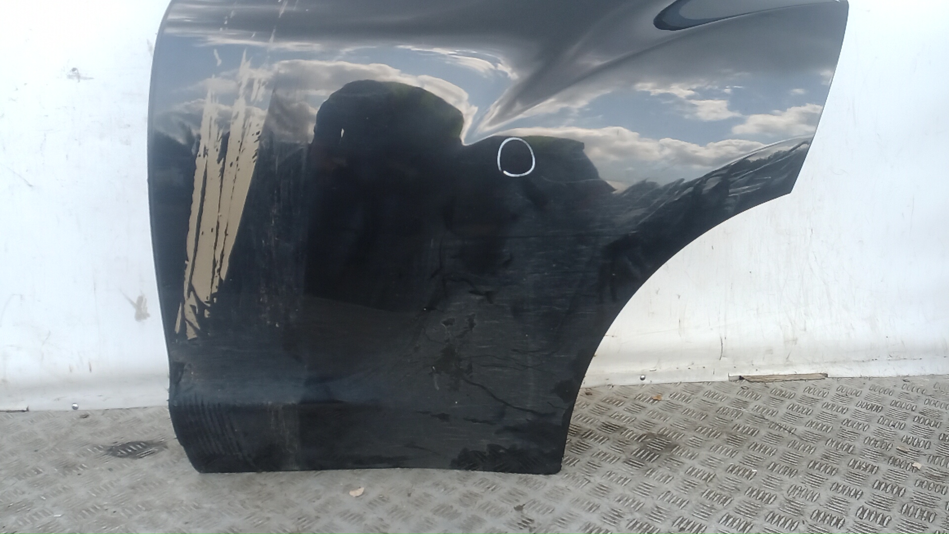 Дверь задняя левая