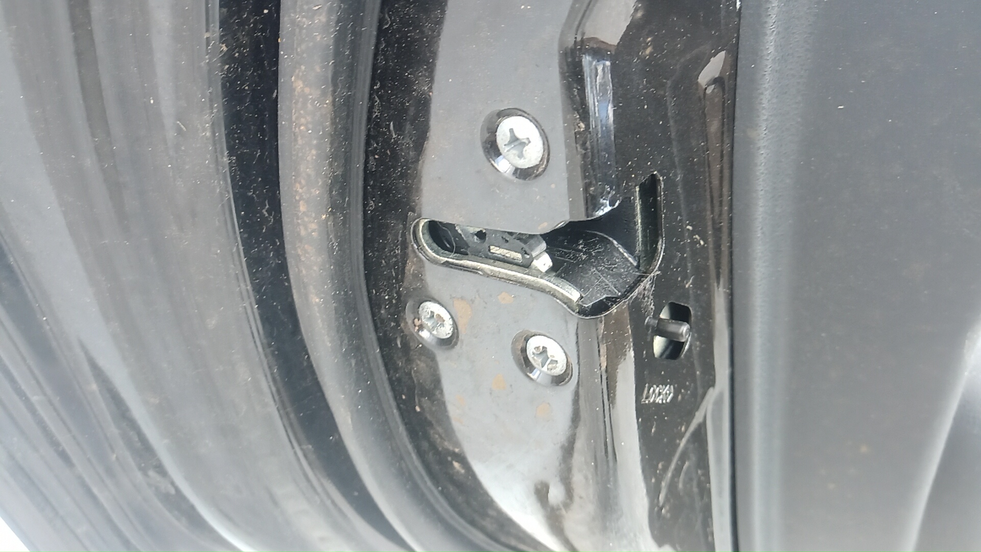 Дверь задняя левая