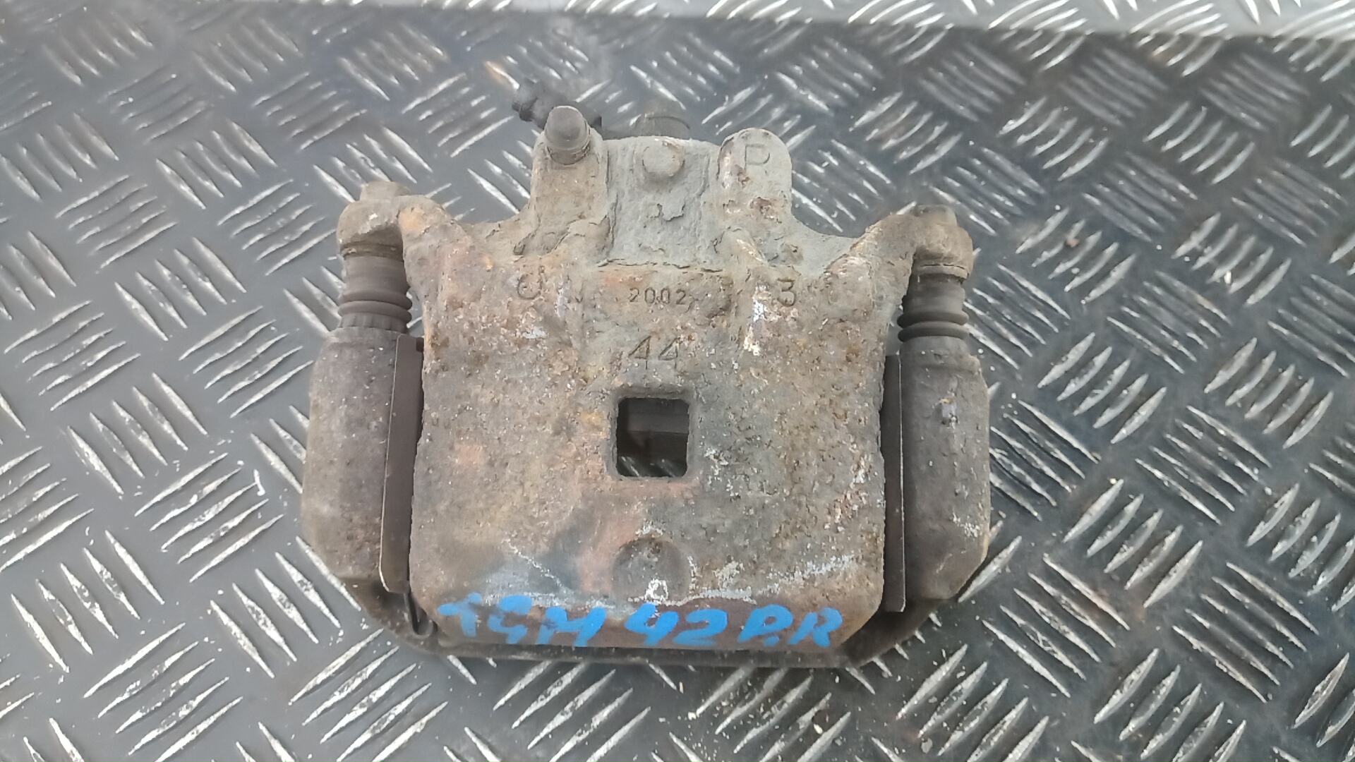 Суппорт передний правый