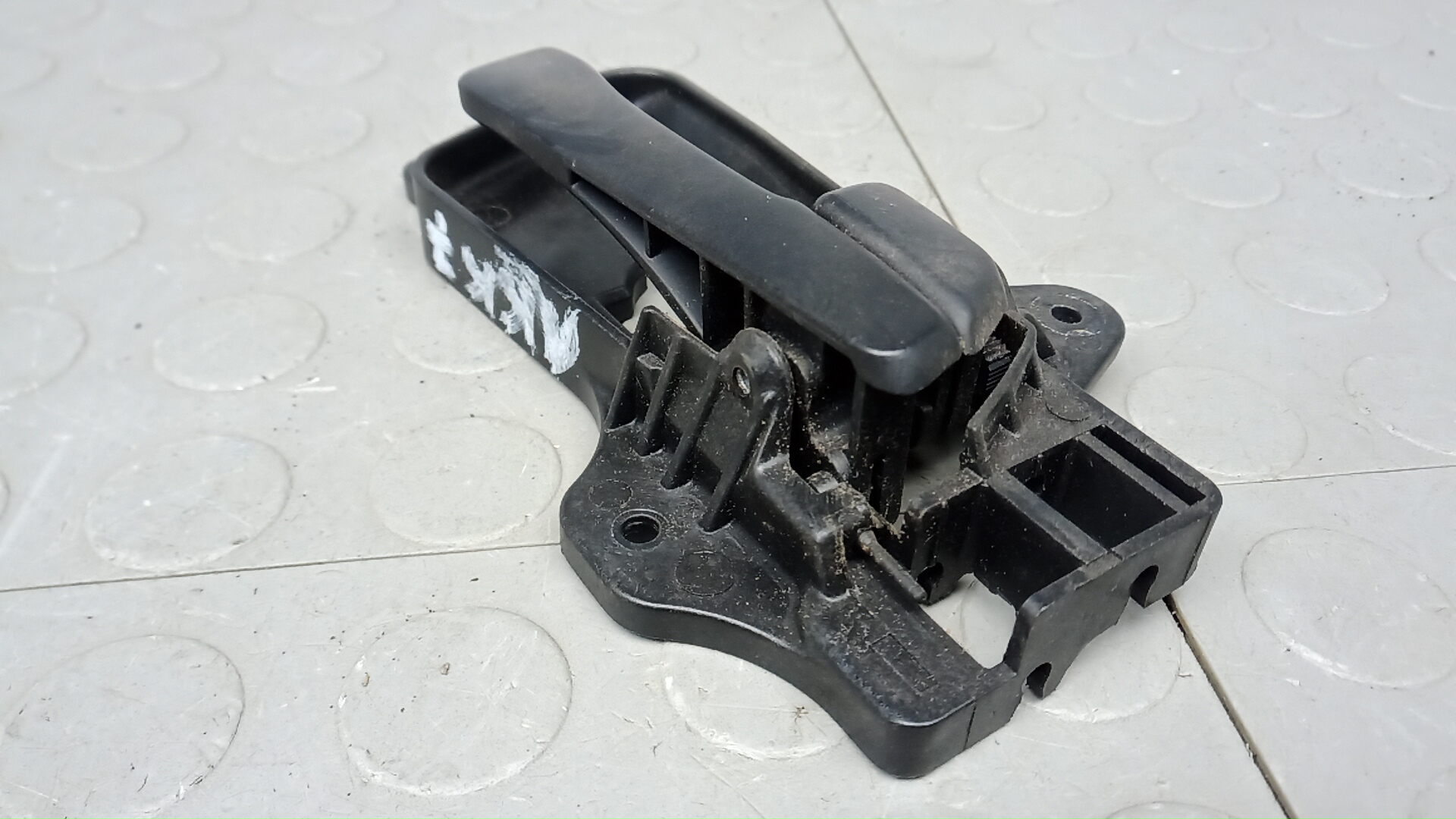 Ручка двери передней внутренняя правая