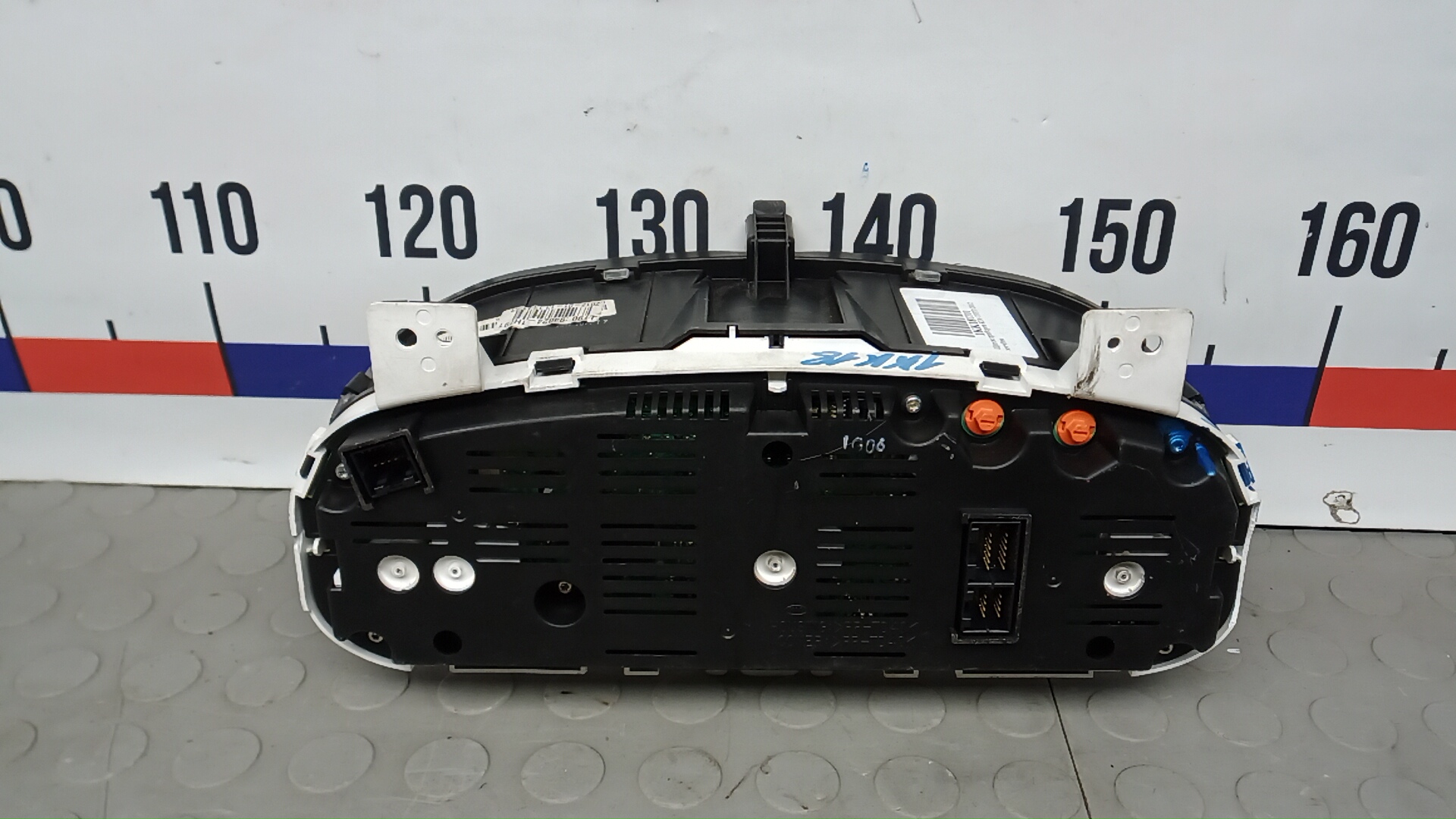 Панель приборов