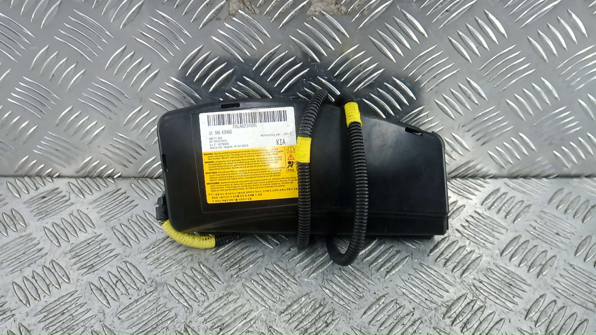 Подушка безопасности пассажирская (в торпедо)