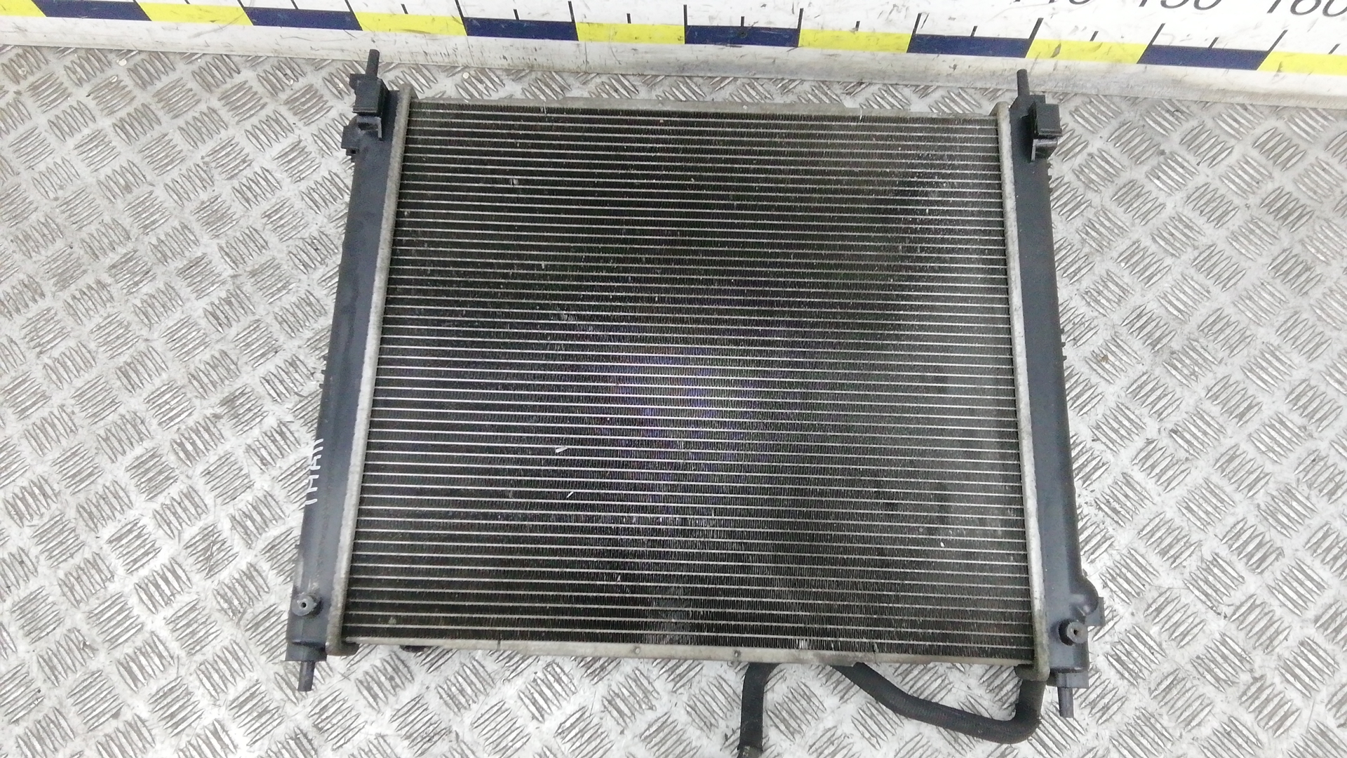 Радиатор охлаждения двигателя основной