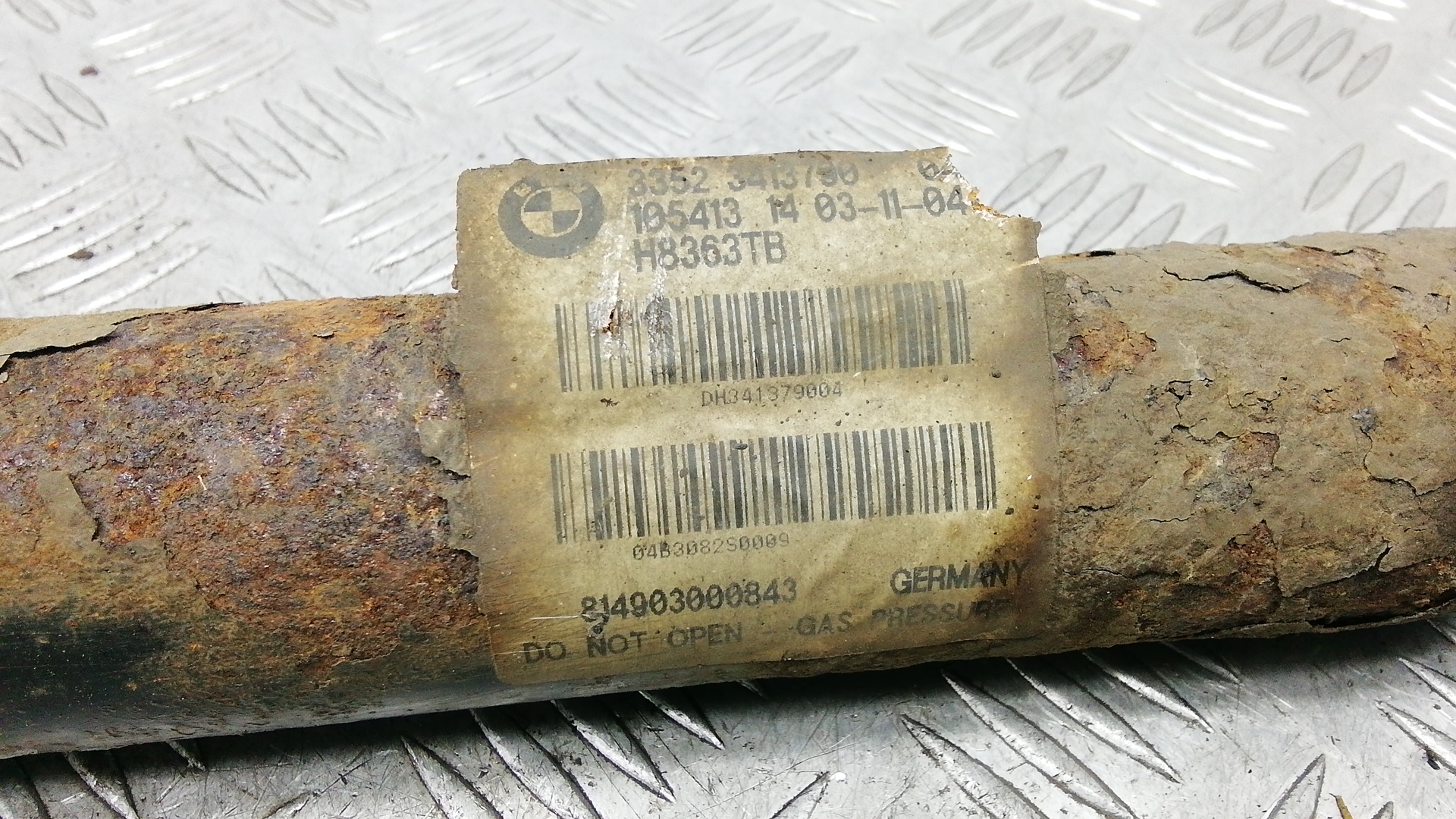 Амортизатор задний (стойка)