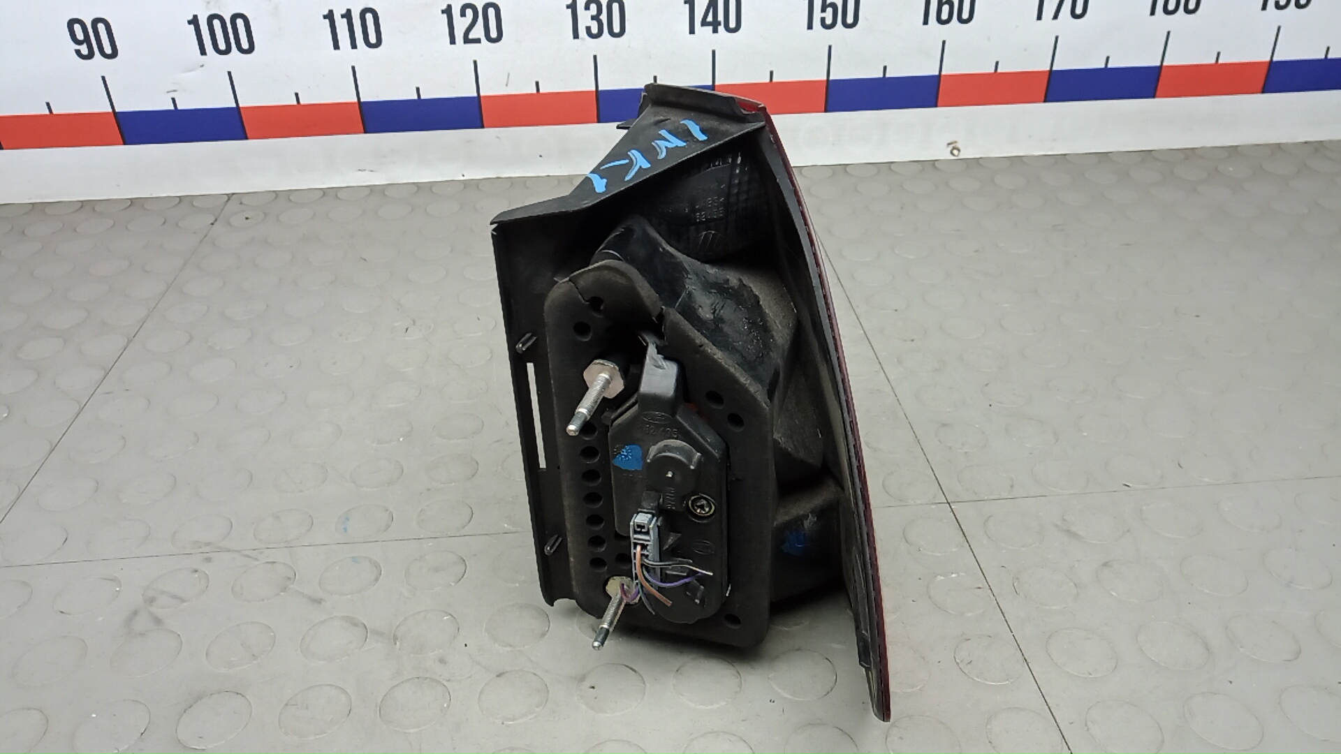 Фонарь задний левый