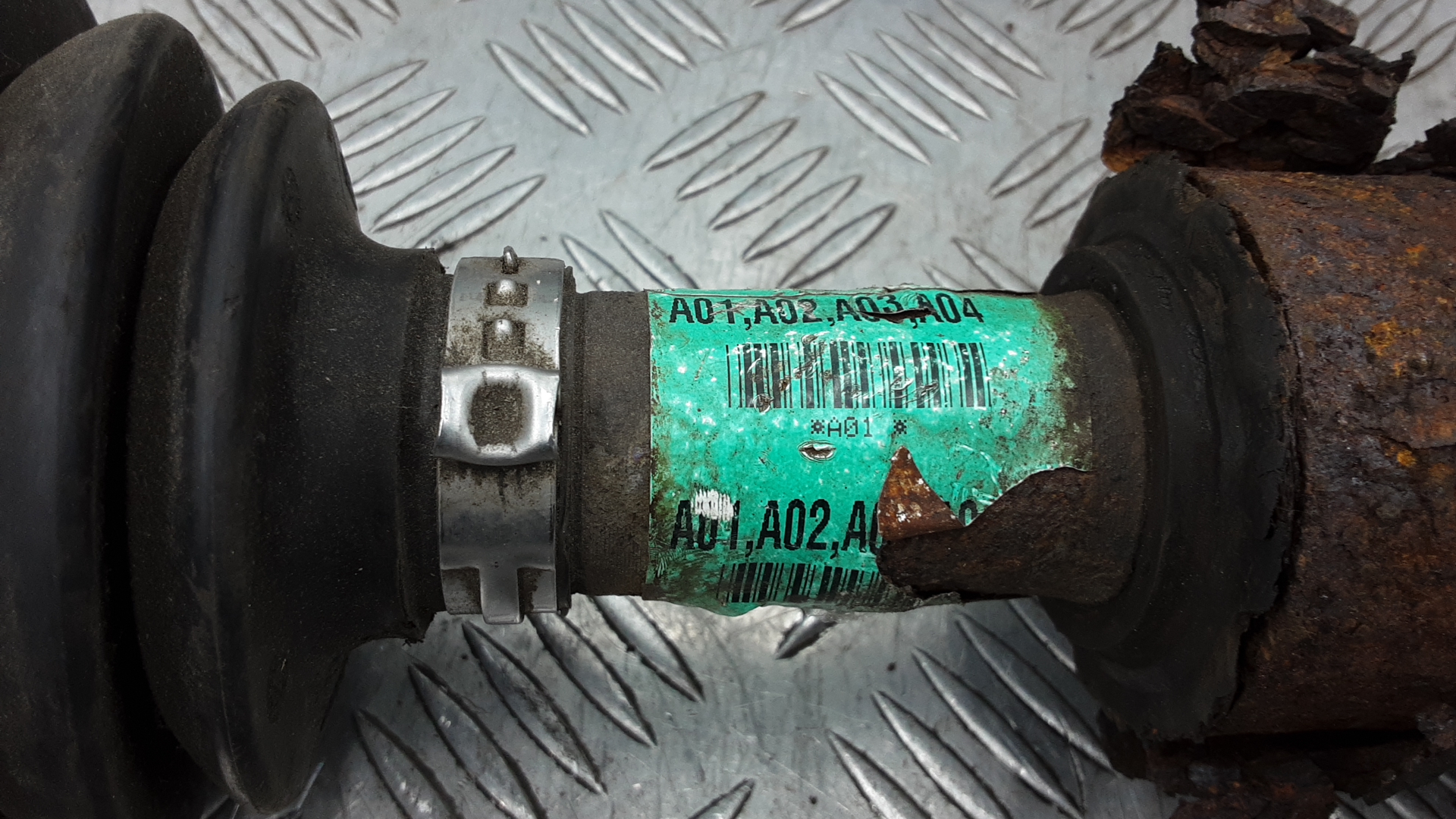 Полуось передняя правая