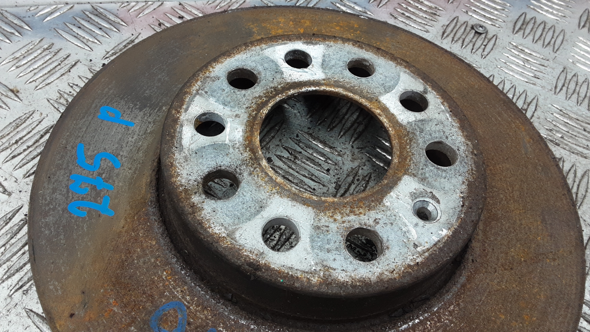 Диск тормозной передний вентилируемый