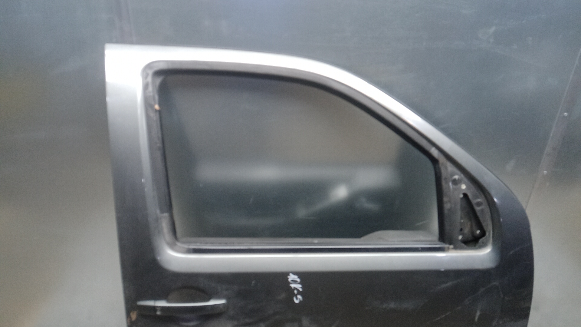 Дверь передняя правая