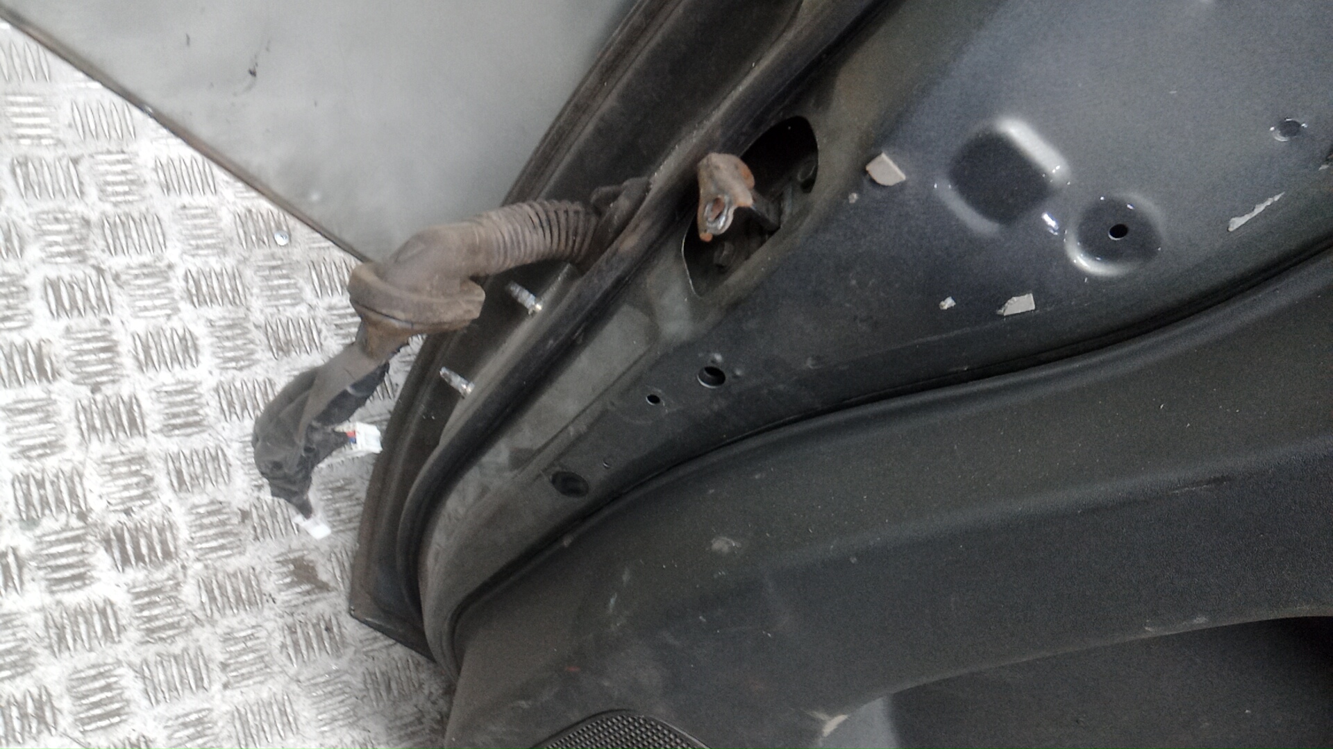 Дверь передняя правая