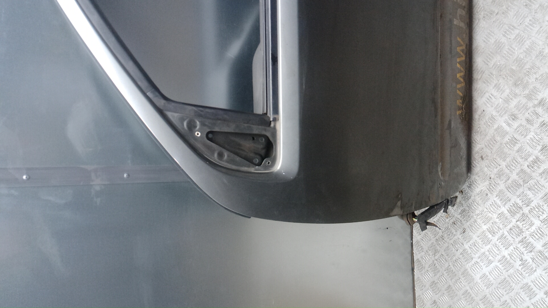 Дверь передняя левая