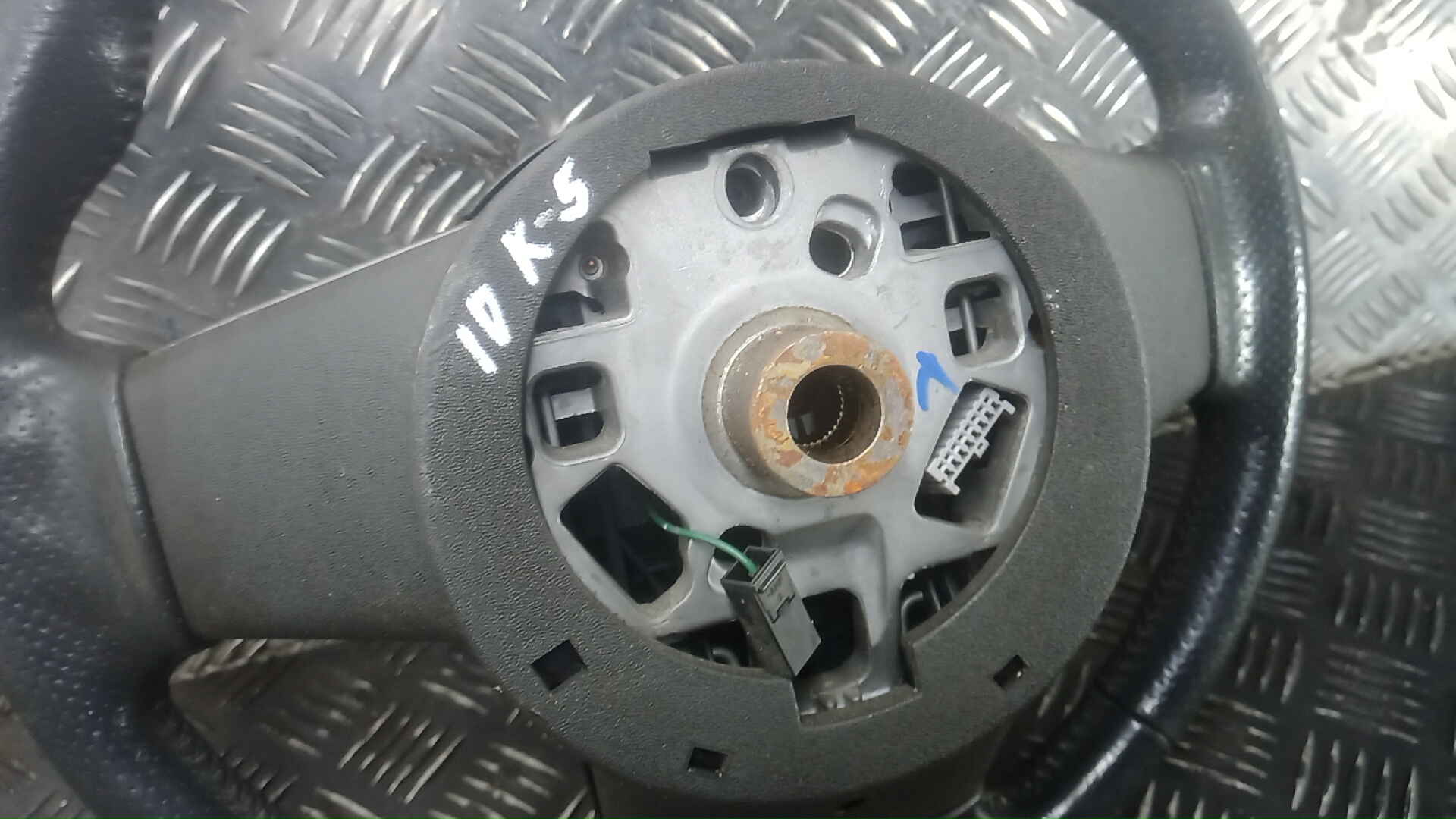 Рулевое колесо (руль)