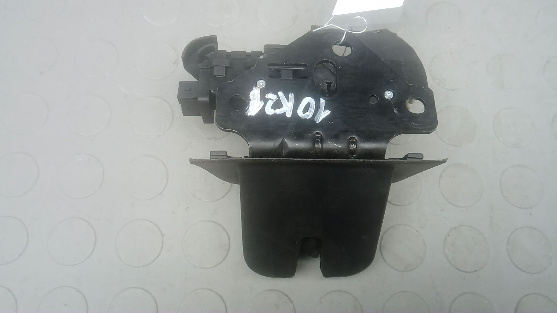 Фонарь подсветки номера