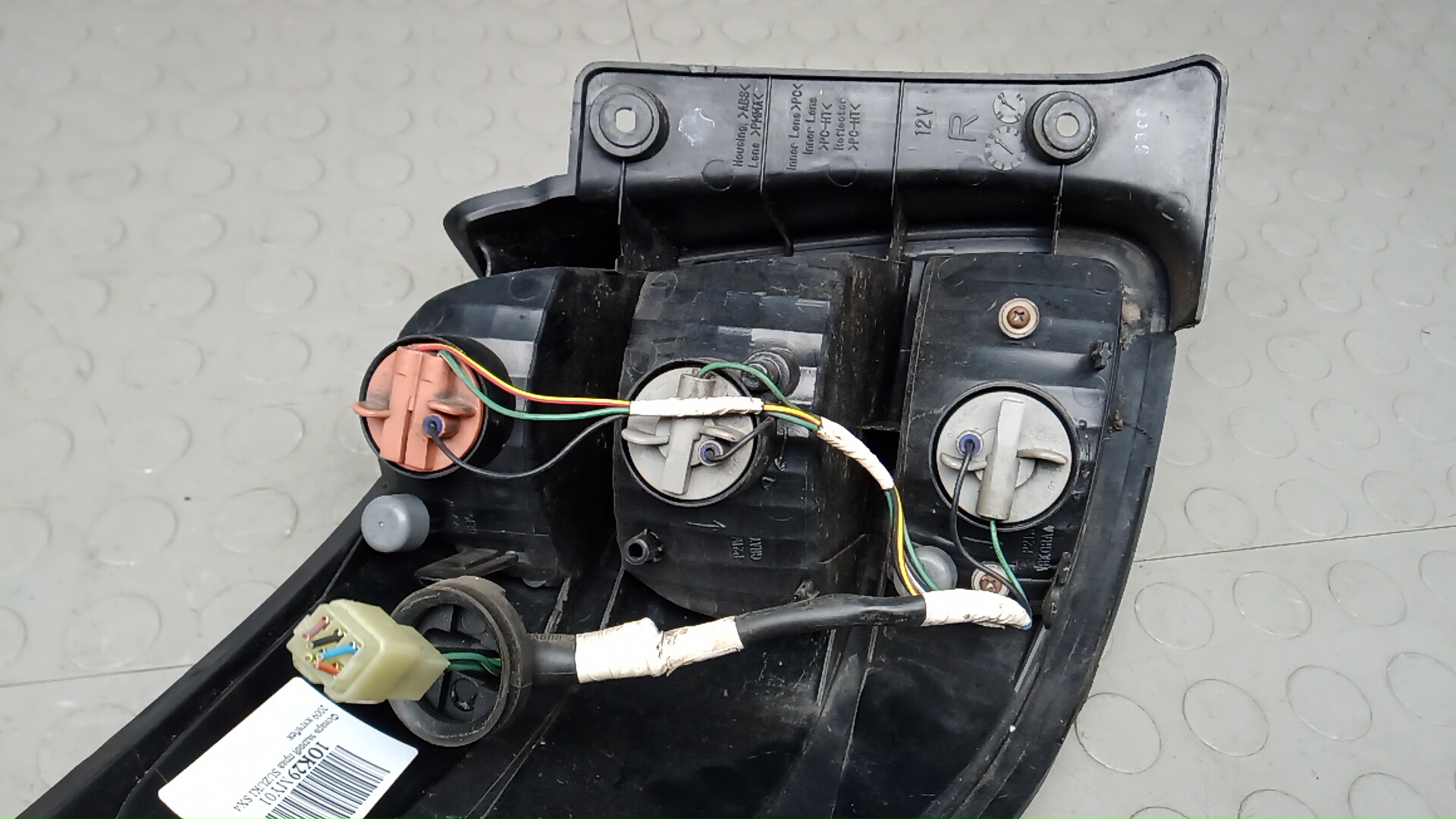 Фонарь задний правый