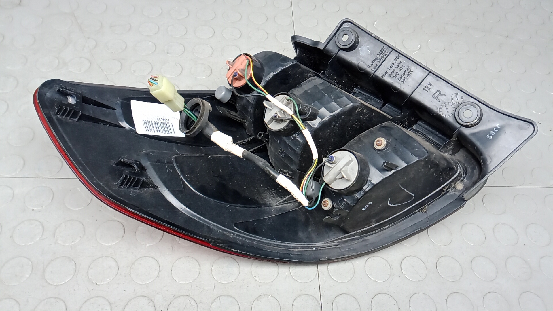 Фонарь задний правый