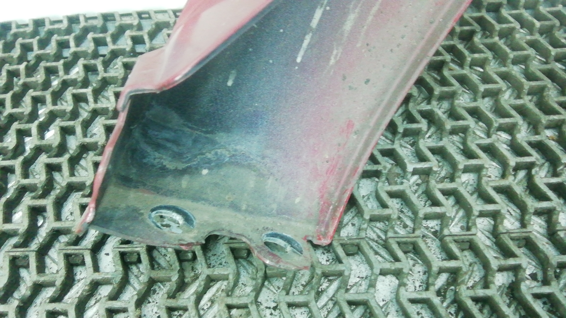 Крыло переднее левое