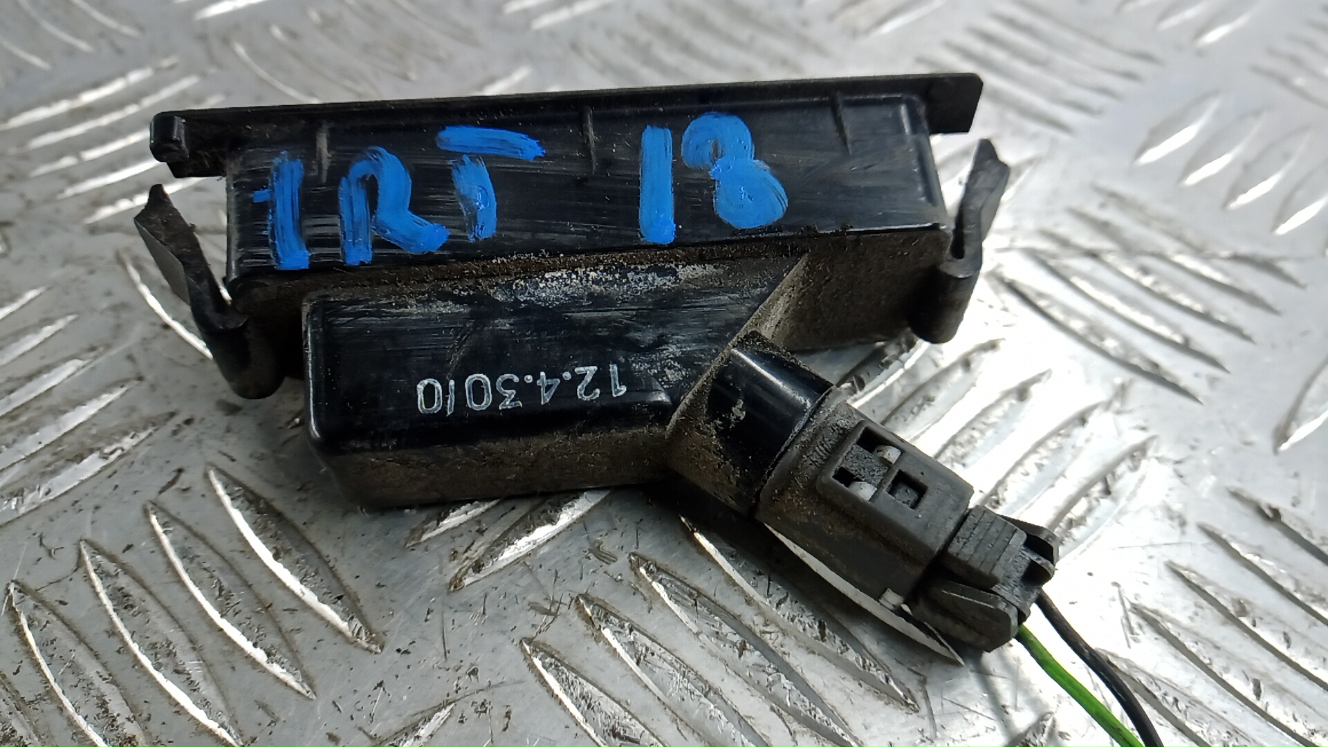 Фонарь подсветки номера