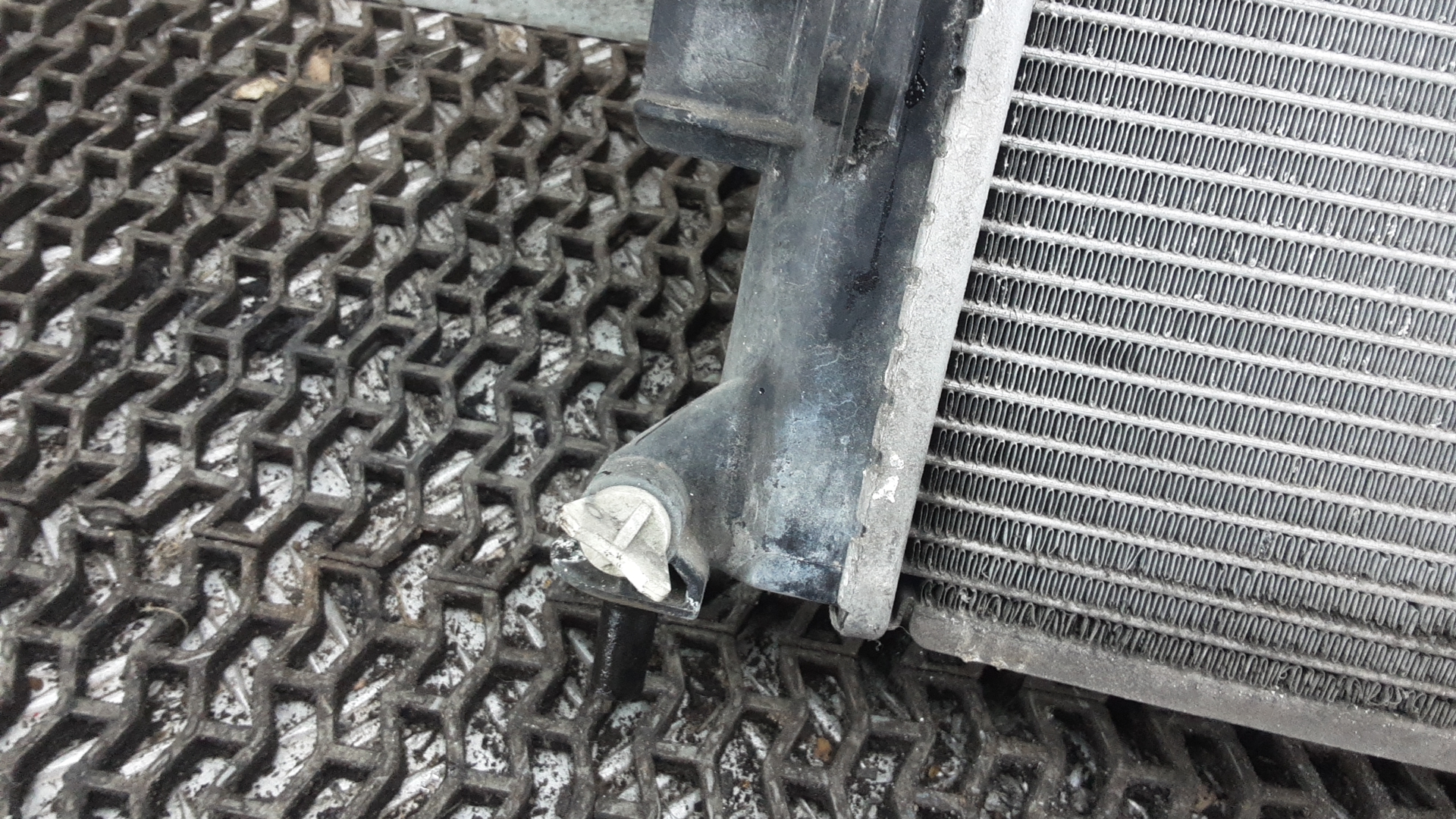 Радиатор охлаждения двигателя основной