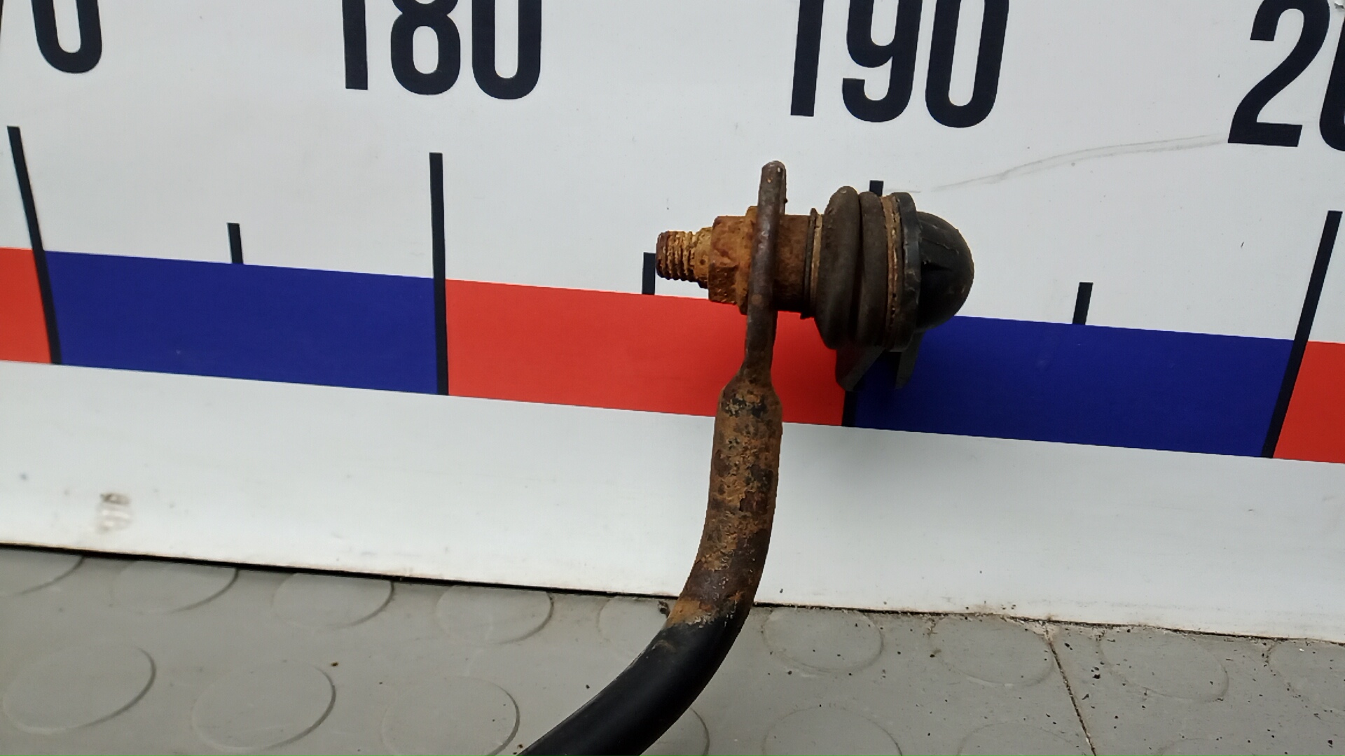 Стабилизатор передний