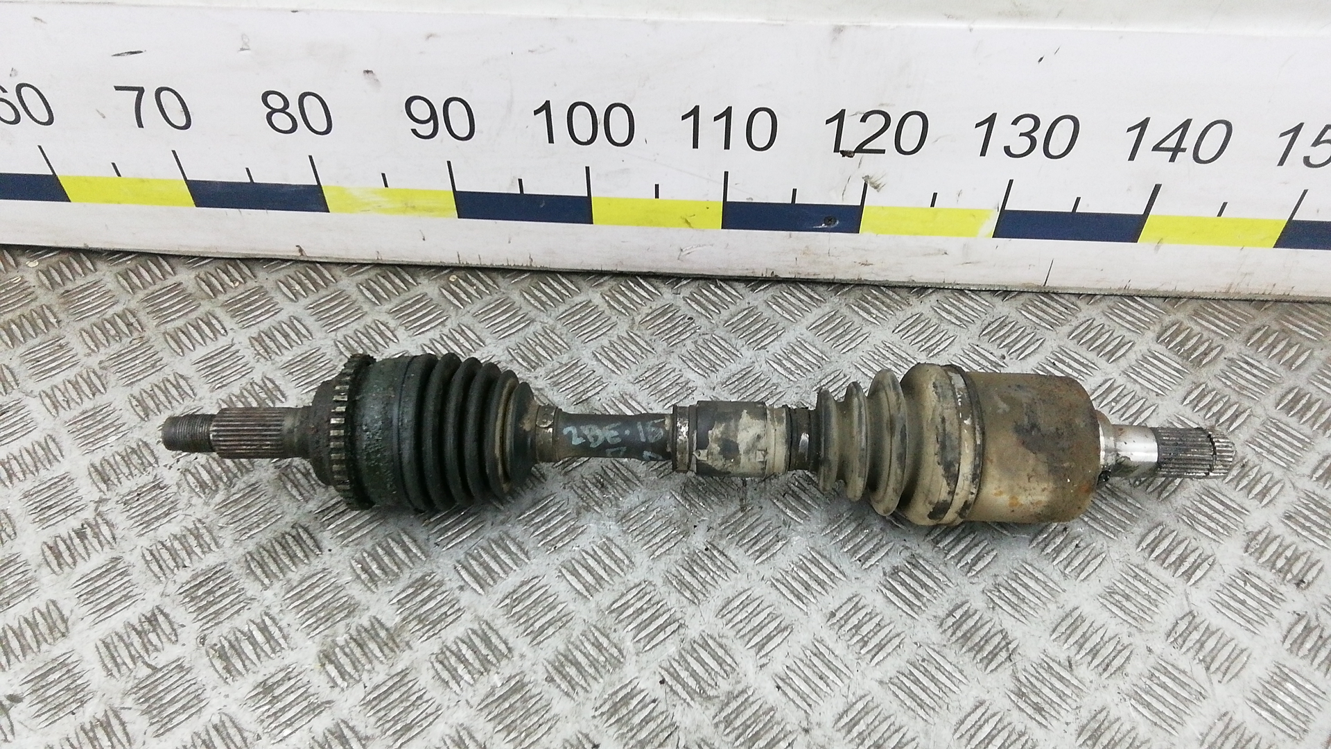 Полуось передняя левая