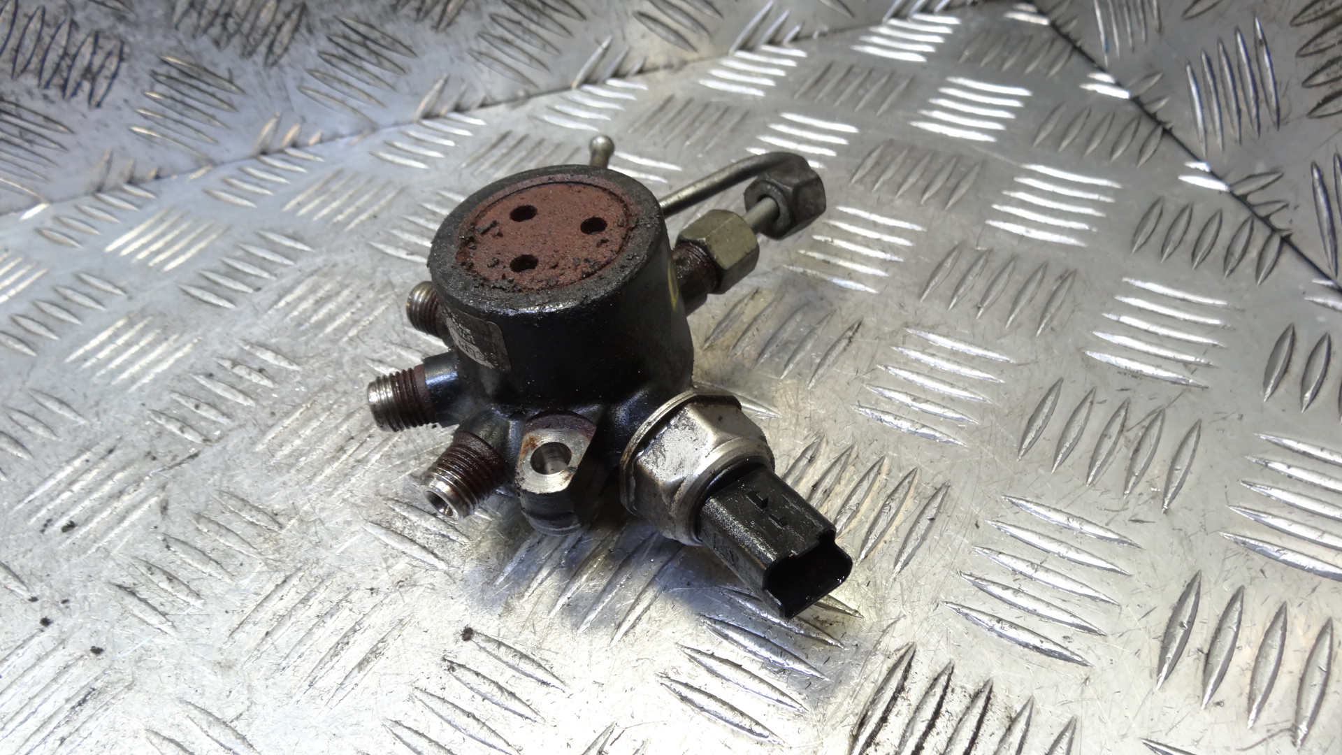 Рейка топливная (рампа)