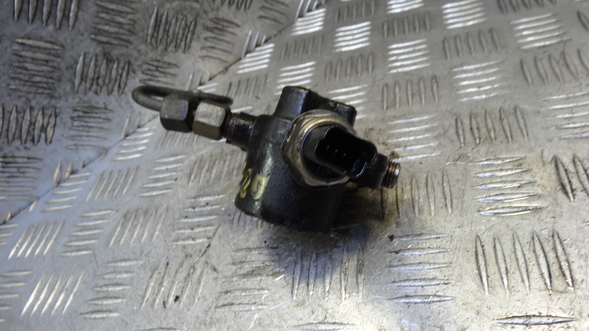 Рейка топливная (рампа)