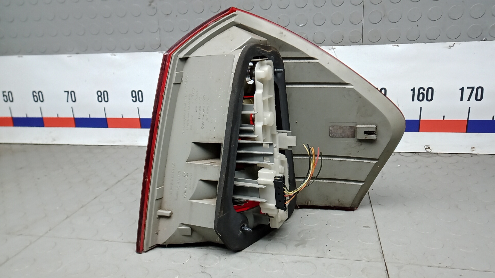 Фонарь задний левый