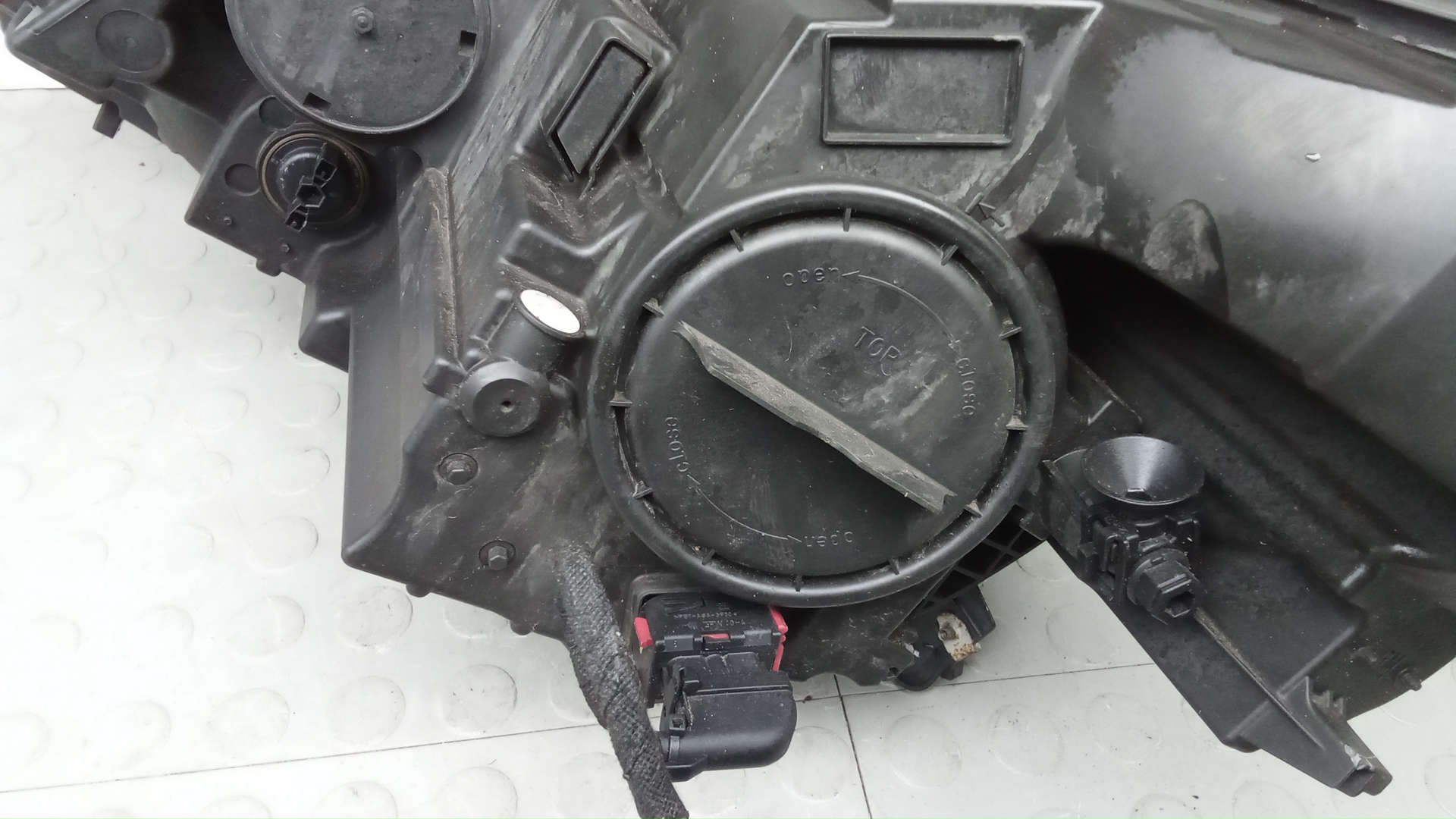 Фара правая