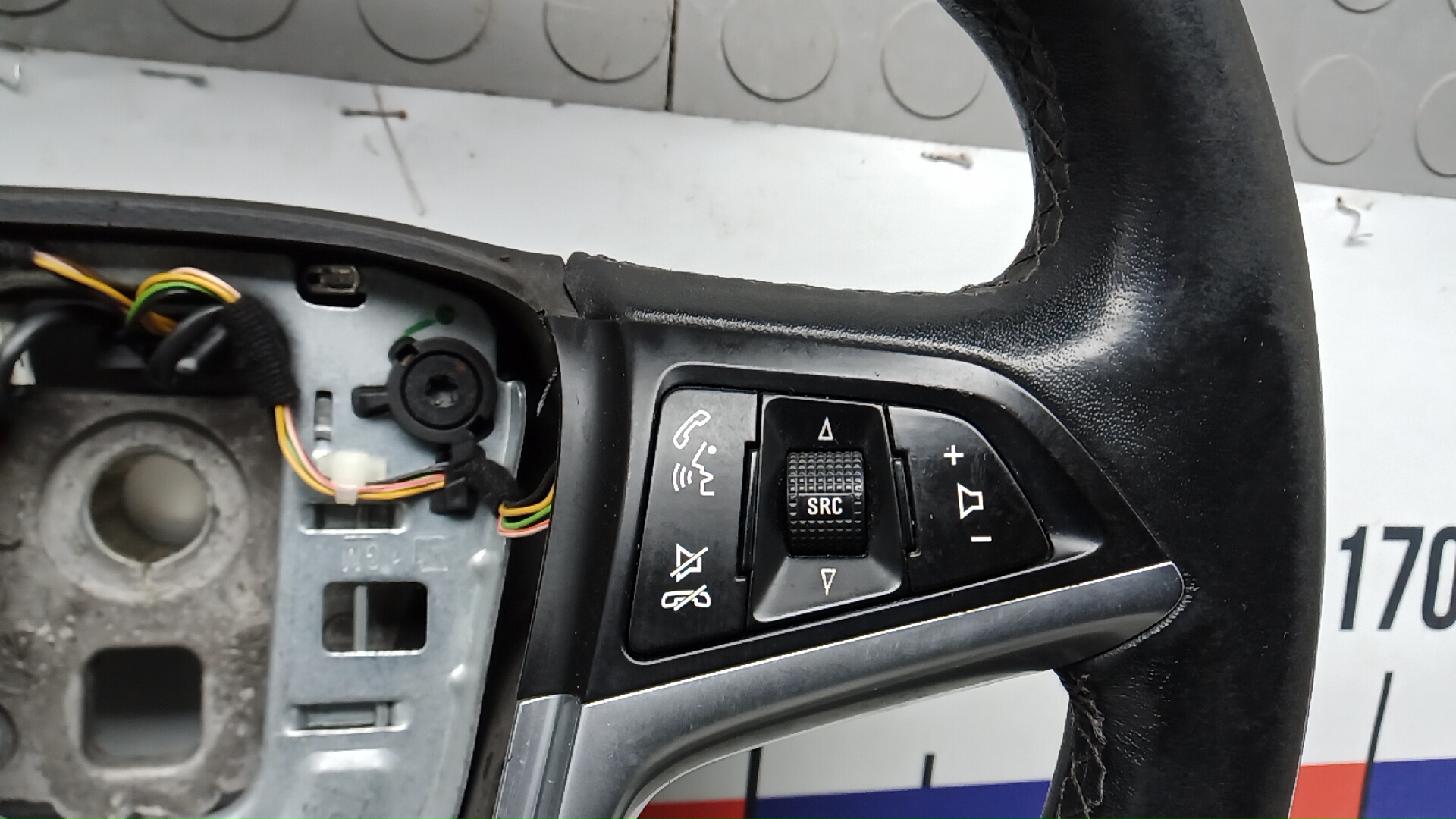 Рулевое колесо (руль)