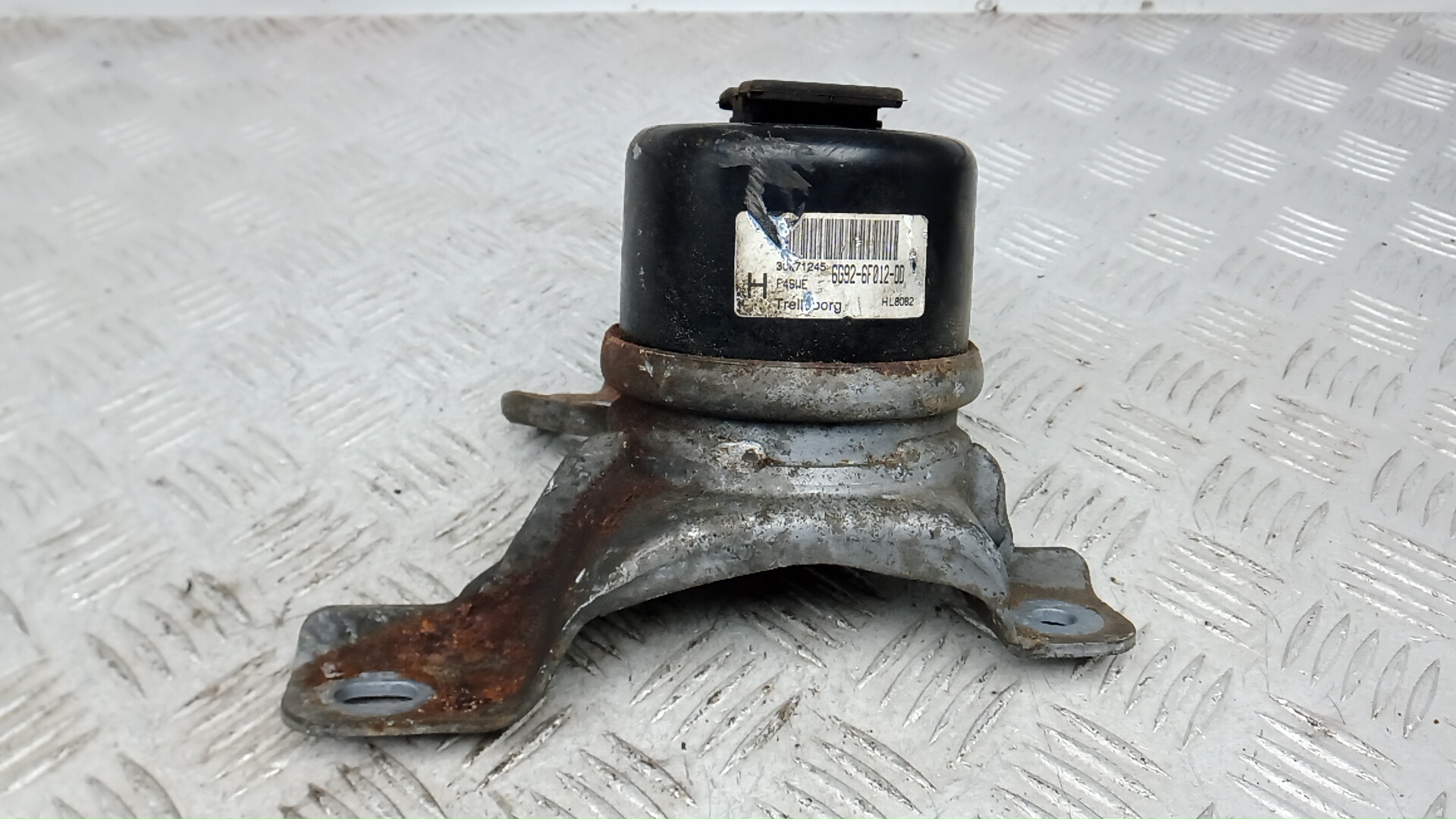 Опора двигателя