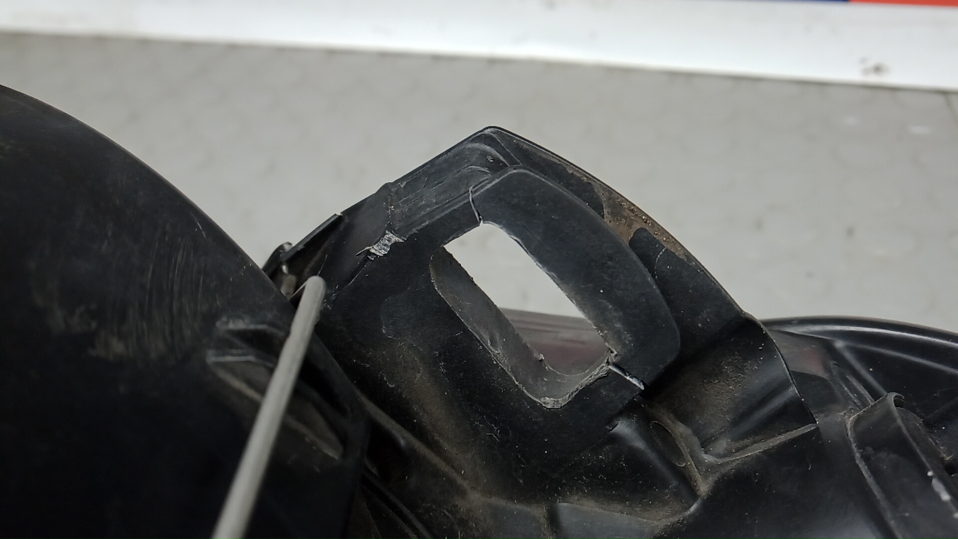 Фара правая