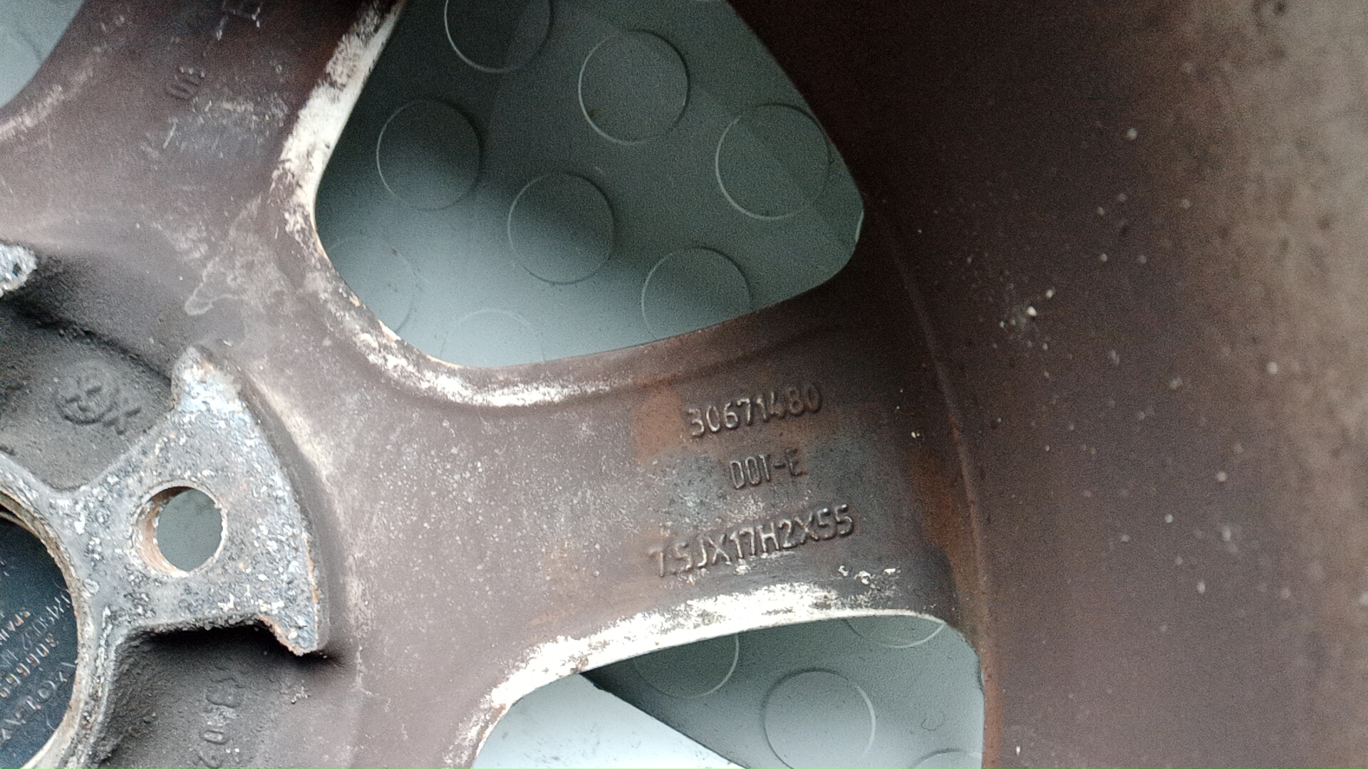 Диск колесный литой легкий сплав