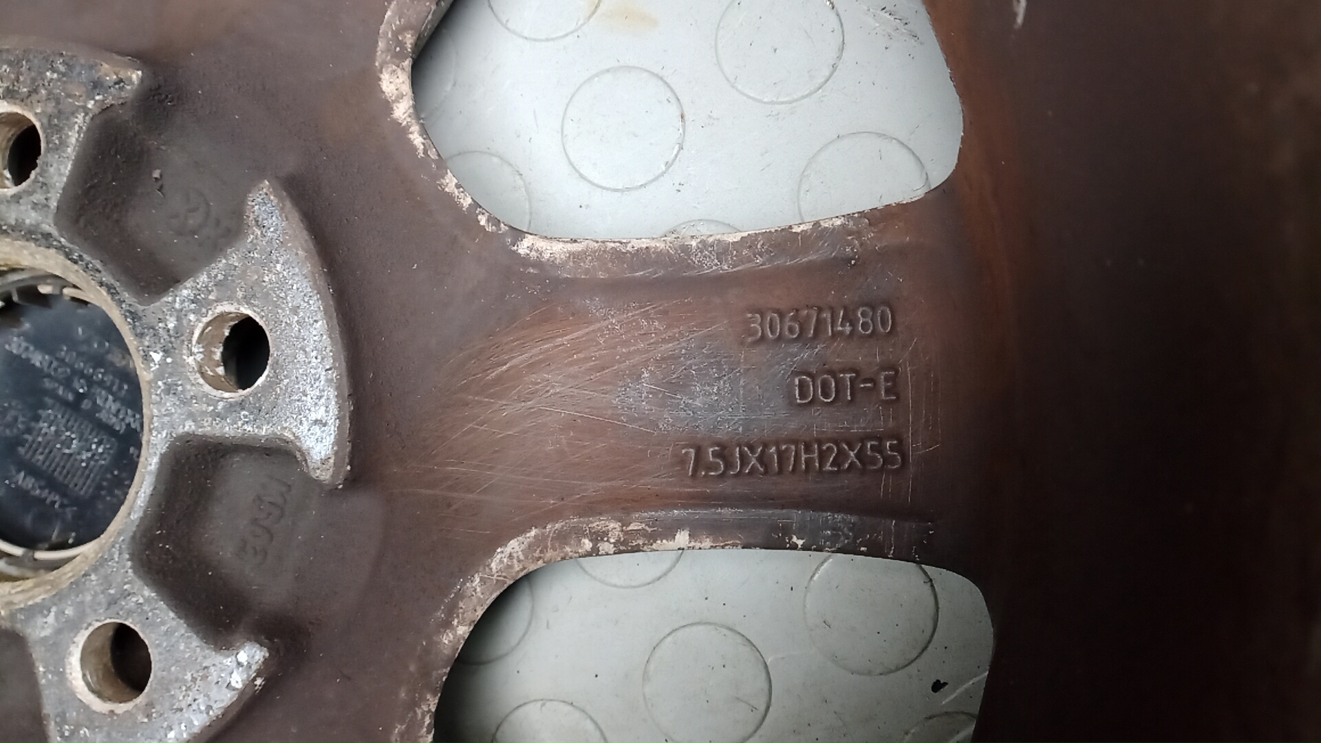 Диск колесный литой легкий сплав