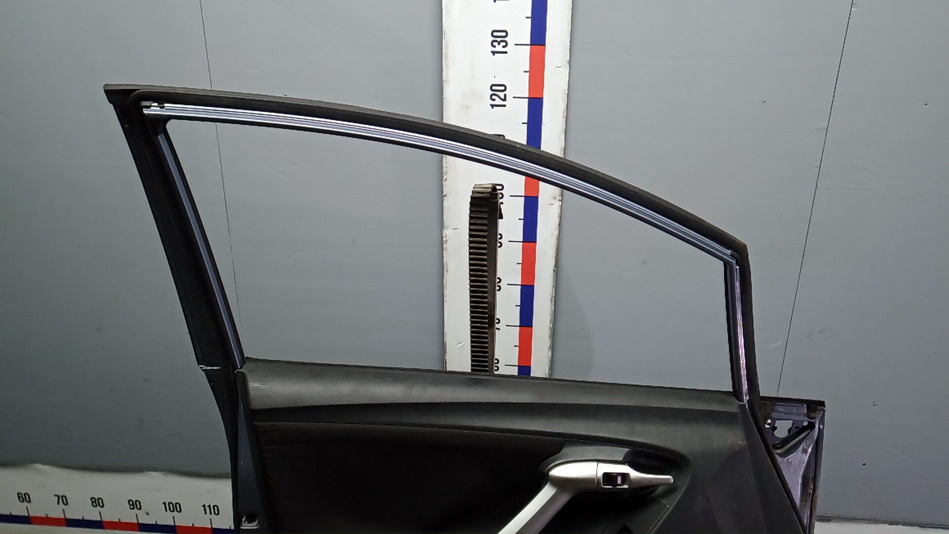 Дверь передняя левая