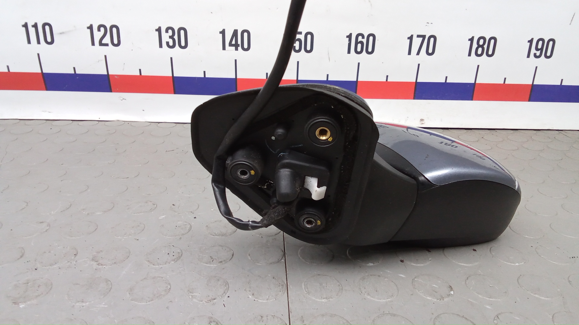 Зеркало правое электрическое