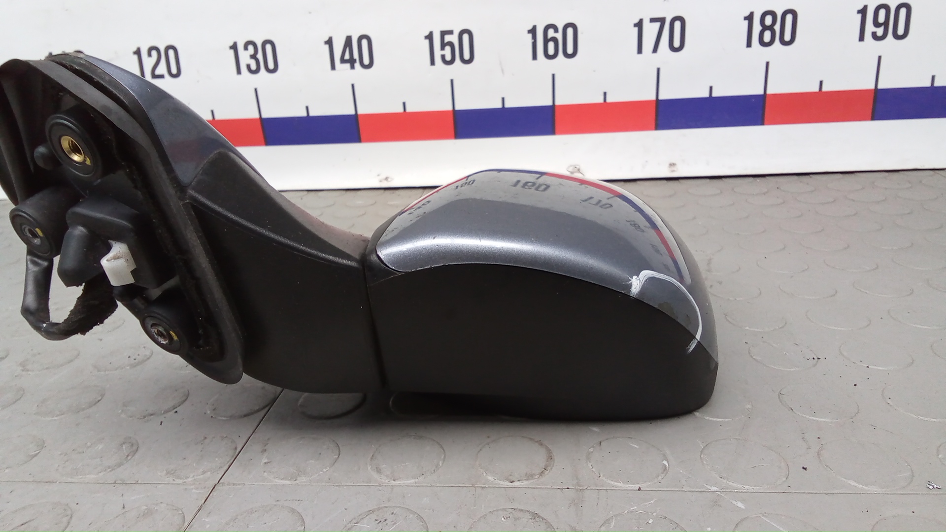 Зеркало правое электрическое