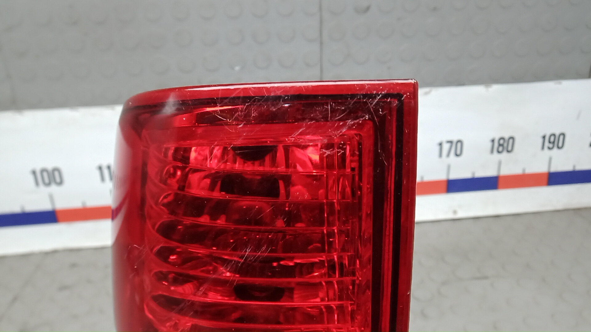 Фонарь задний левый