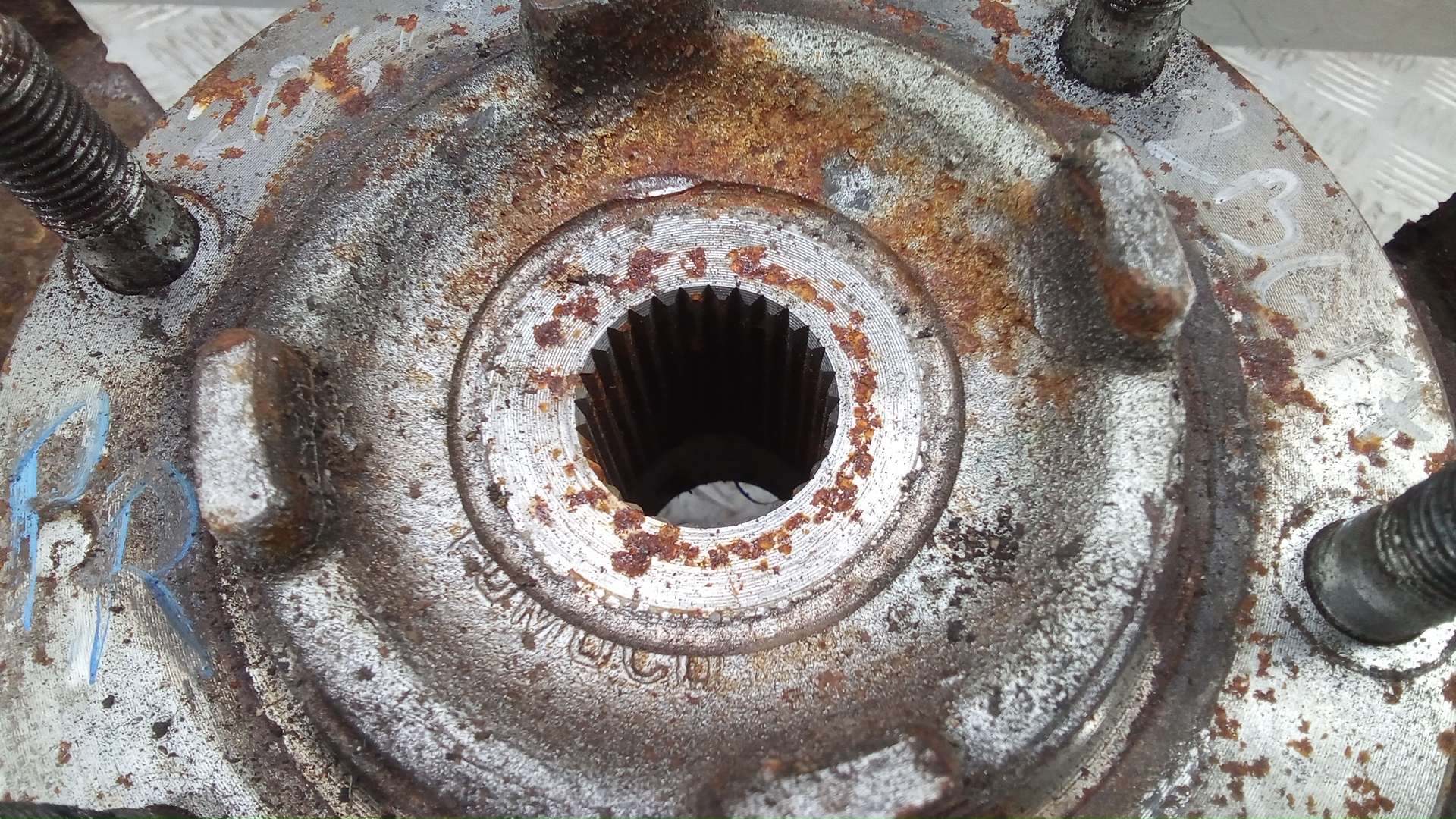 Ступица передняя