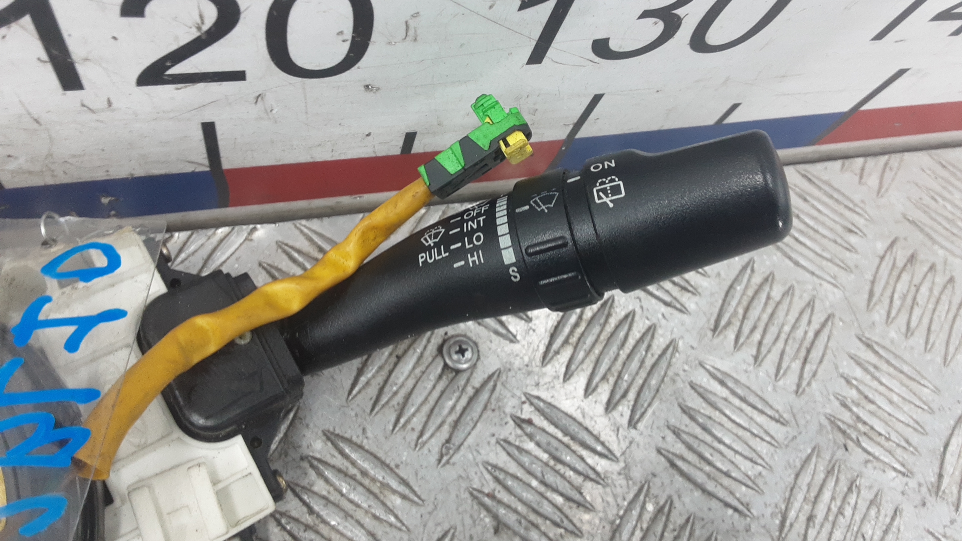 Переключатель подрулевой