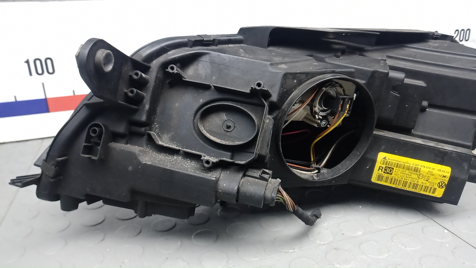 Фара правая