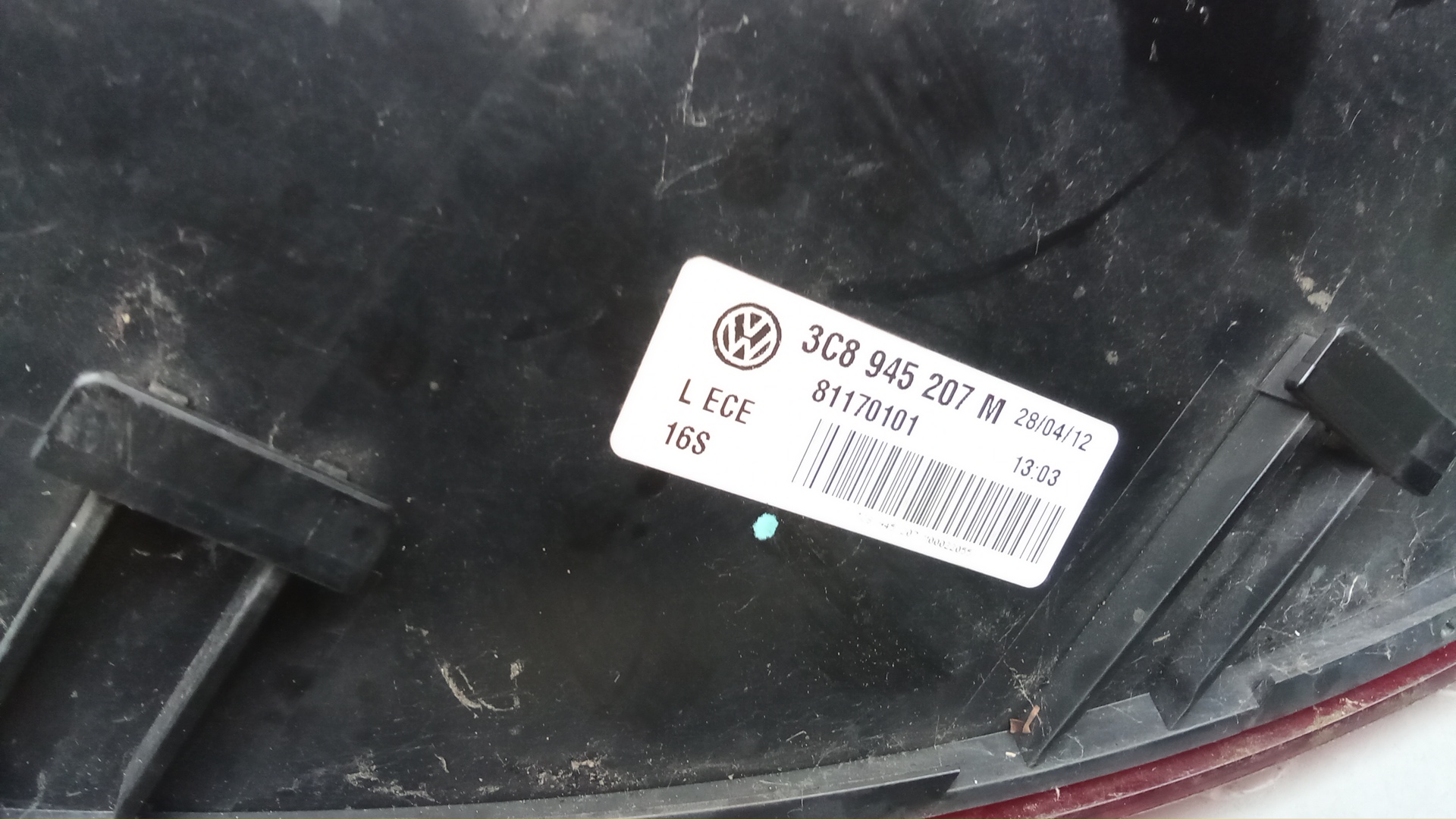 Фонарь задний левый