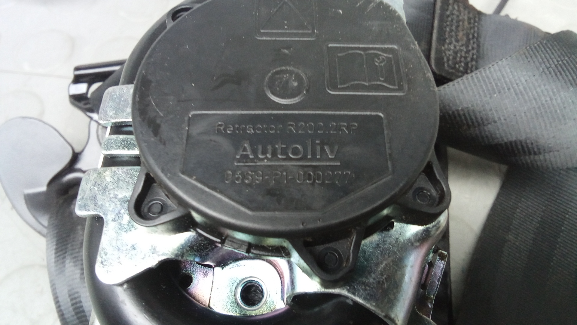 Ремень безопасности с пиропатроном