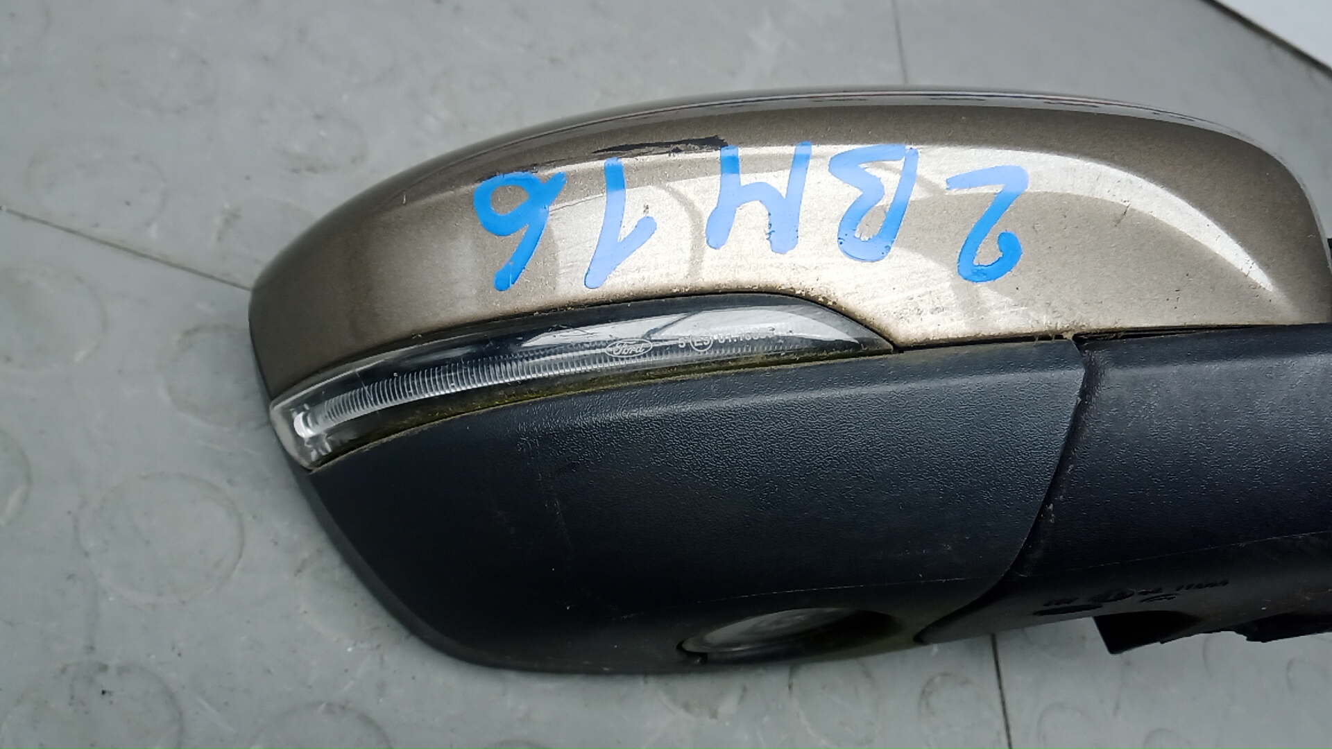 Зеркало правое электрическое