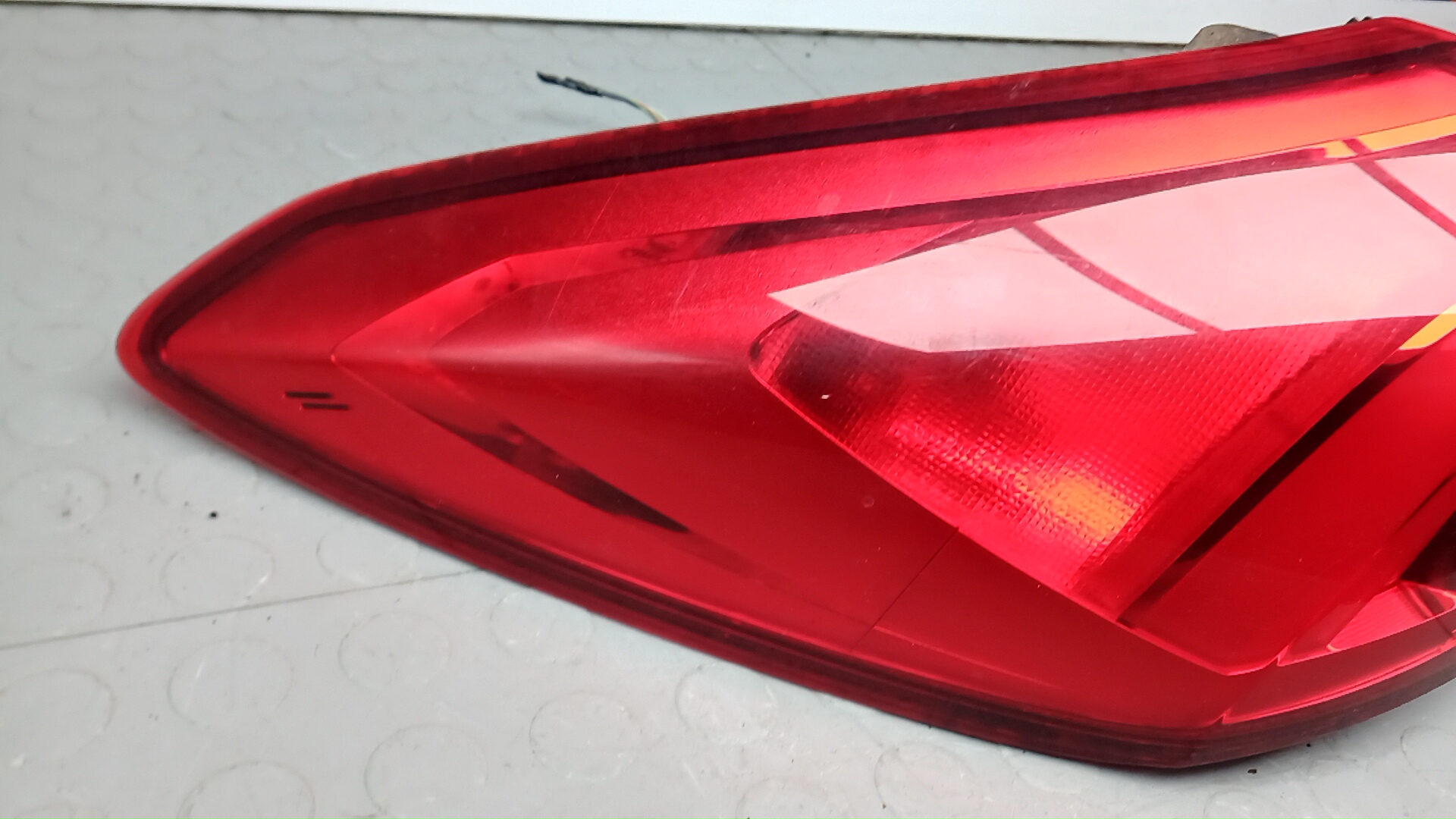 Фонарь задний левый