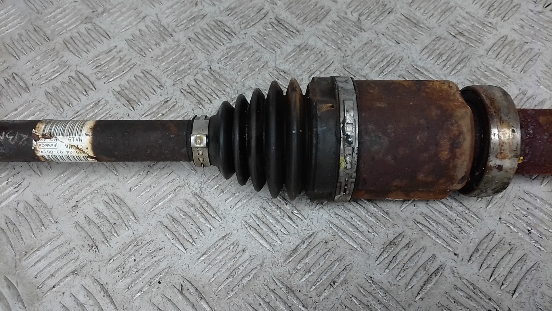 Полуось передняя правая