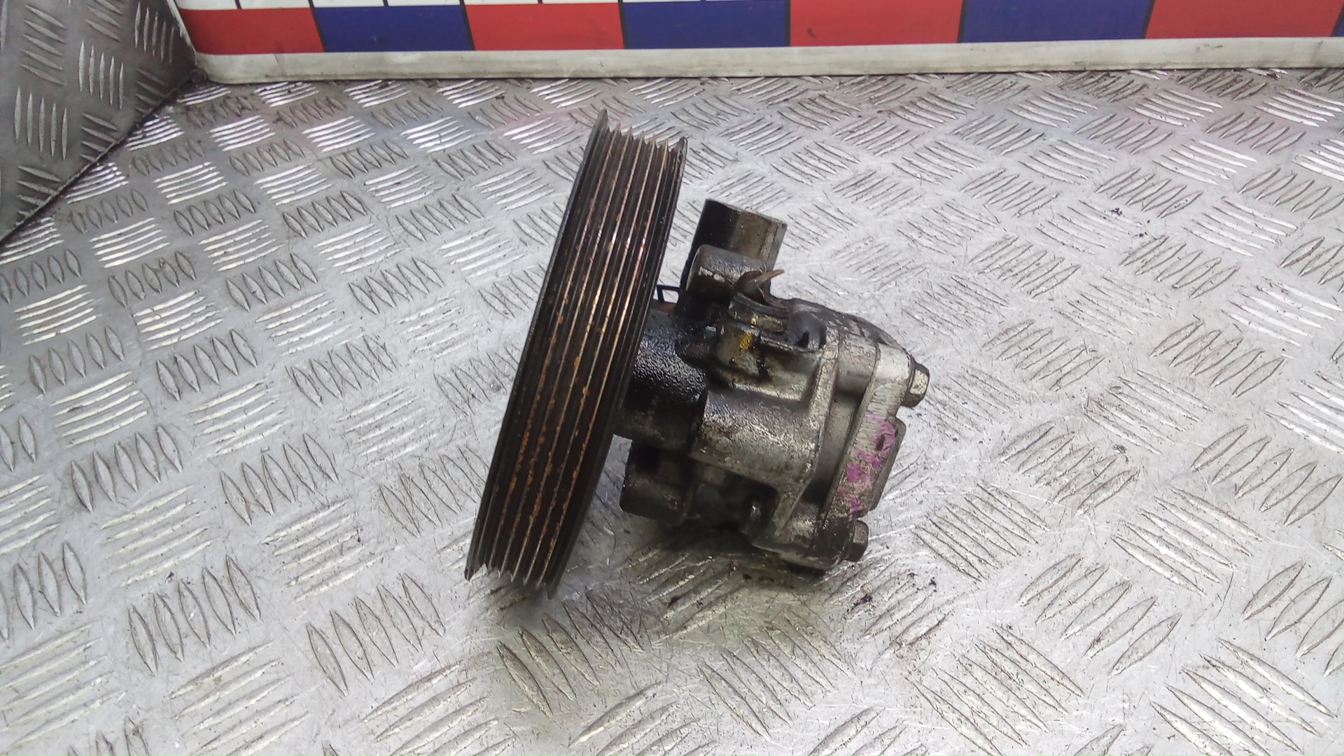 Насос ГУР (гидроусилитель руля)