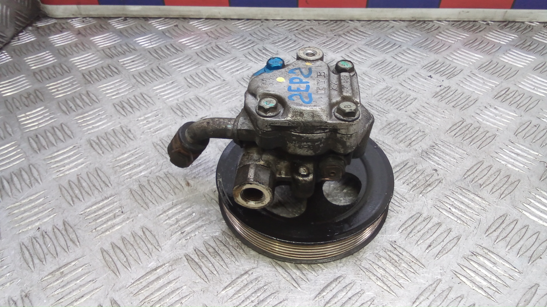 Насос ГУР (гидроусилитель руля)