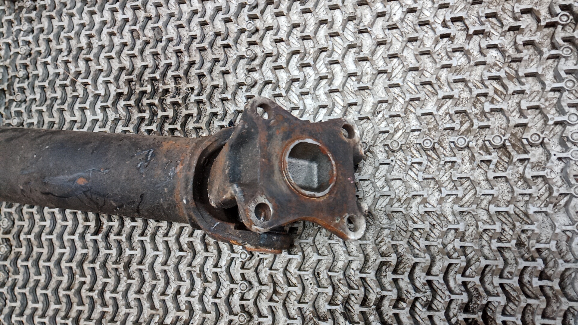 Вал карданный