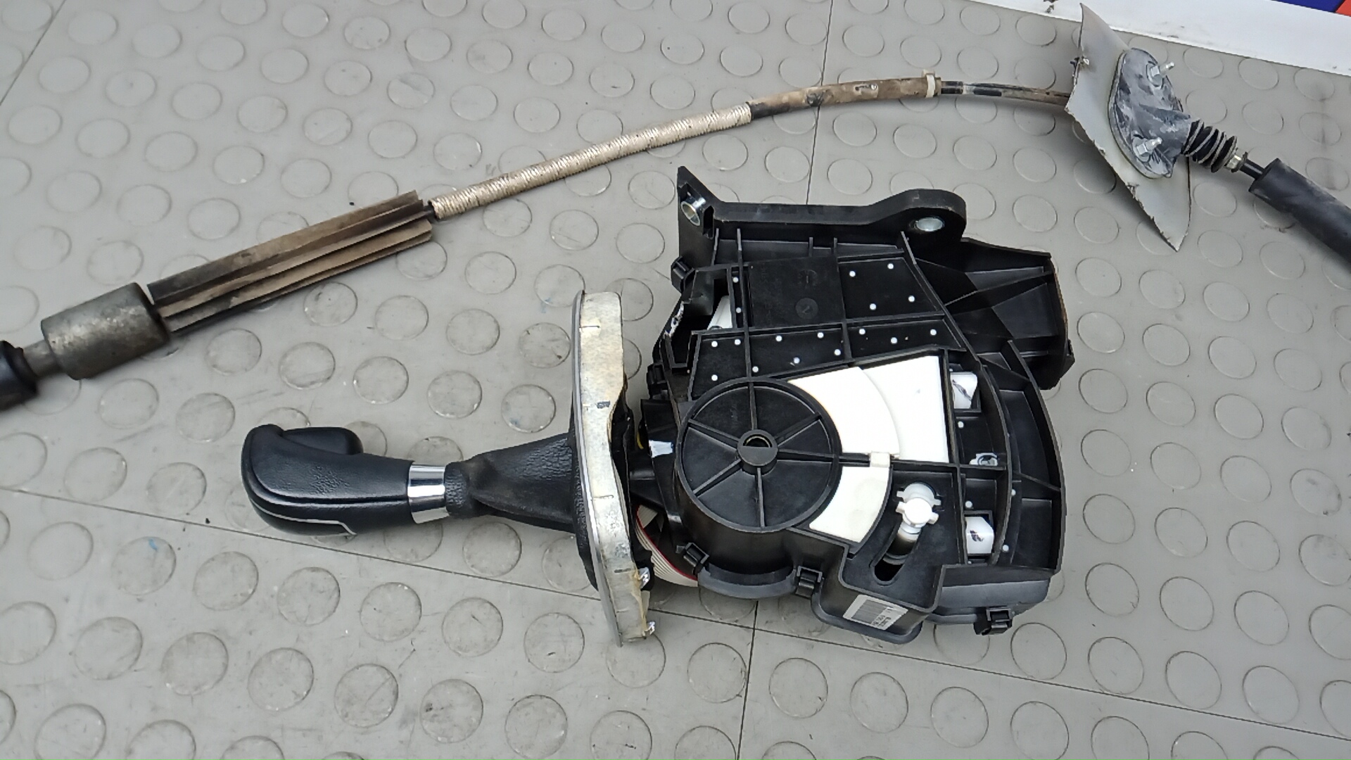 Кулиса МКПП / АКПП