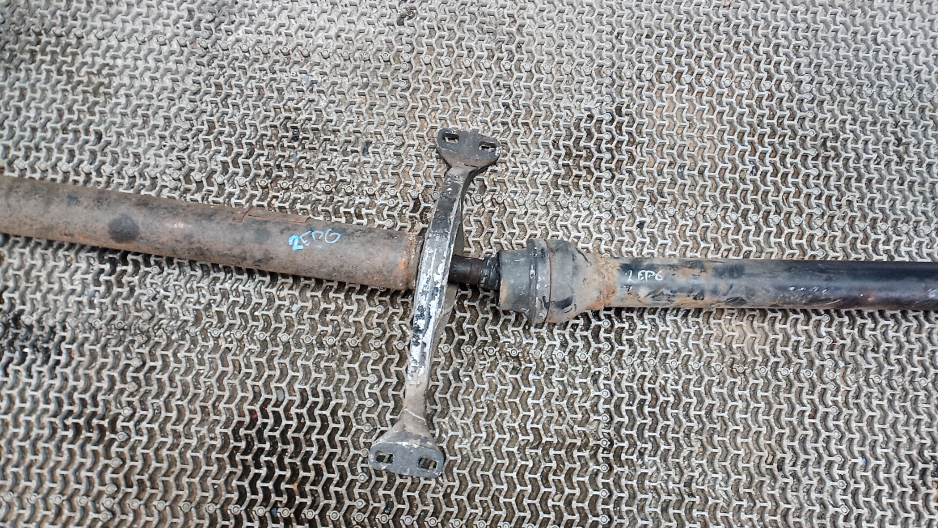 Вал карданный