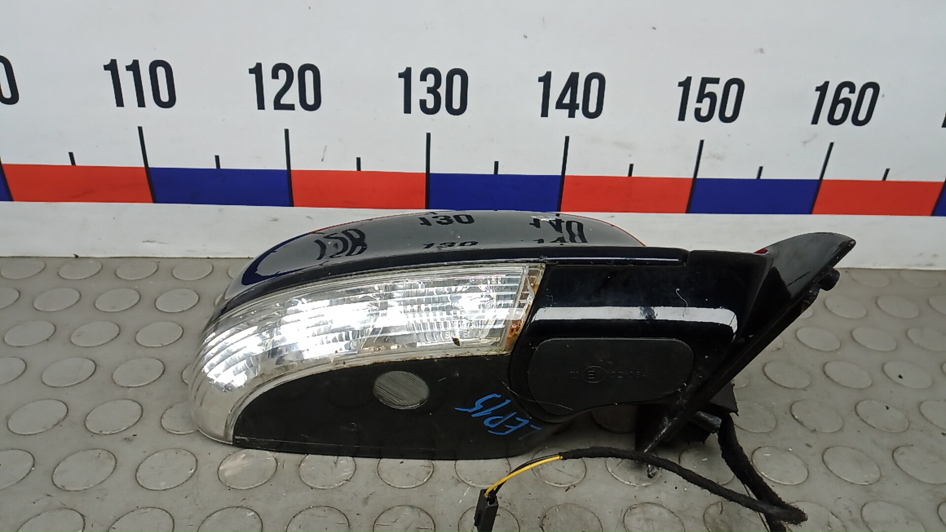 Зеркало правое электрическое